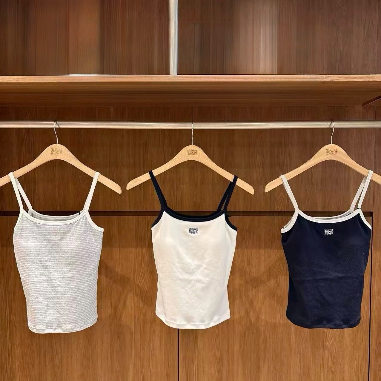 MARITHE FRANCOIS GIRBAUD (MFG)｜連胸墊 MFG46UUT102 UNDERWEAR W CLASSIC LOGO RINGER CAMI BRA TOP [3 colors]