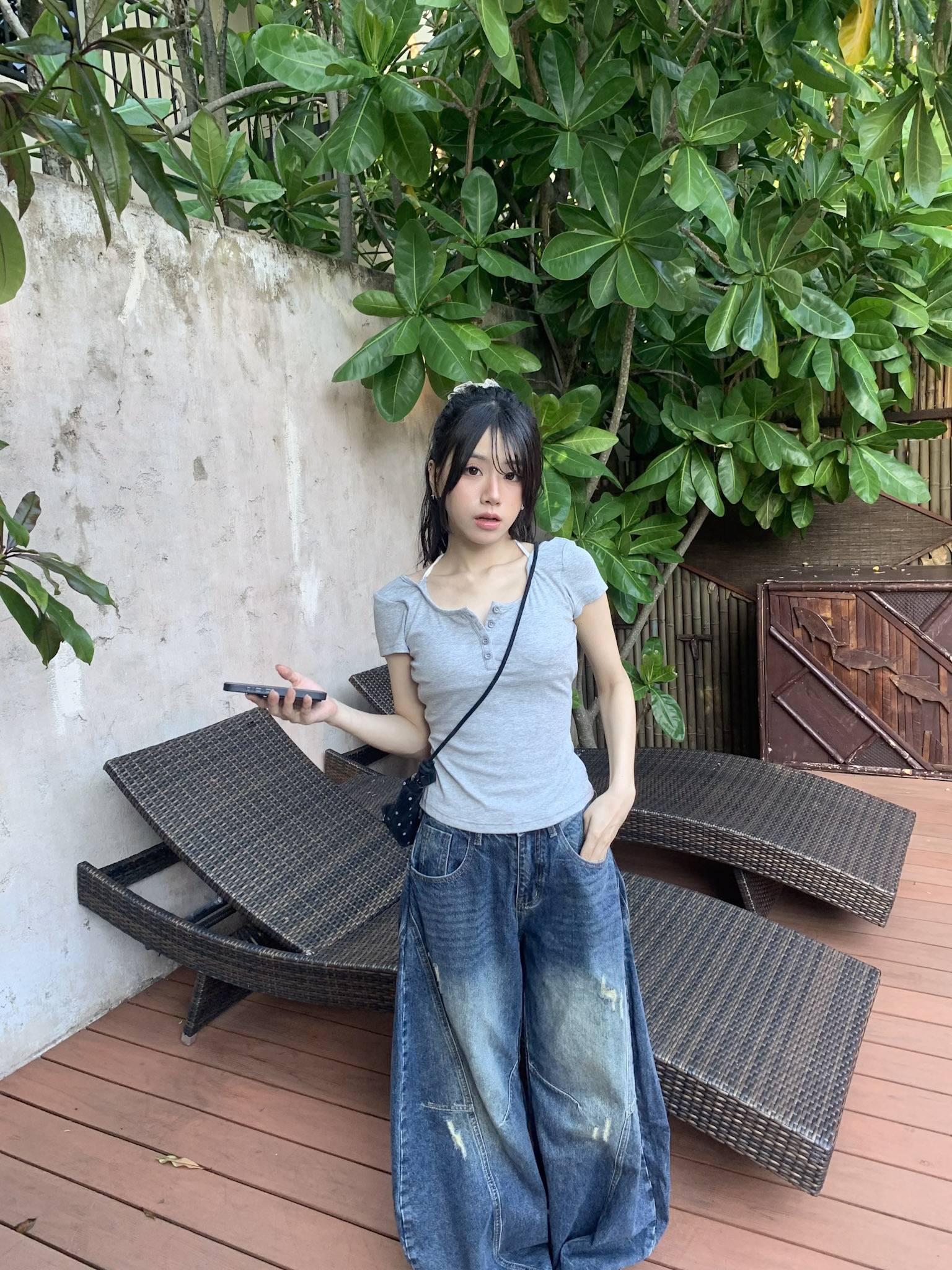 ISA_不費力層次 撞色排扣假二件繞脖上衣_65145