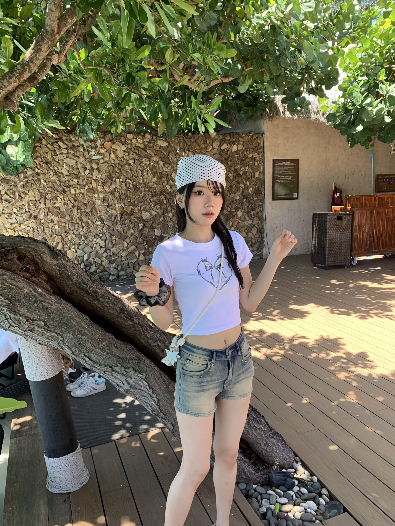 ISA_Love in Shackles 蝴蝶結愛心正肩短tee_66007
