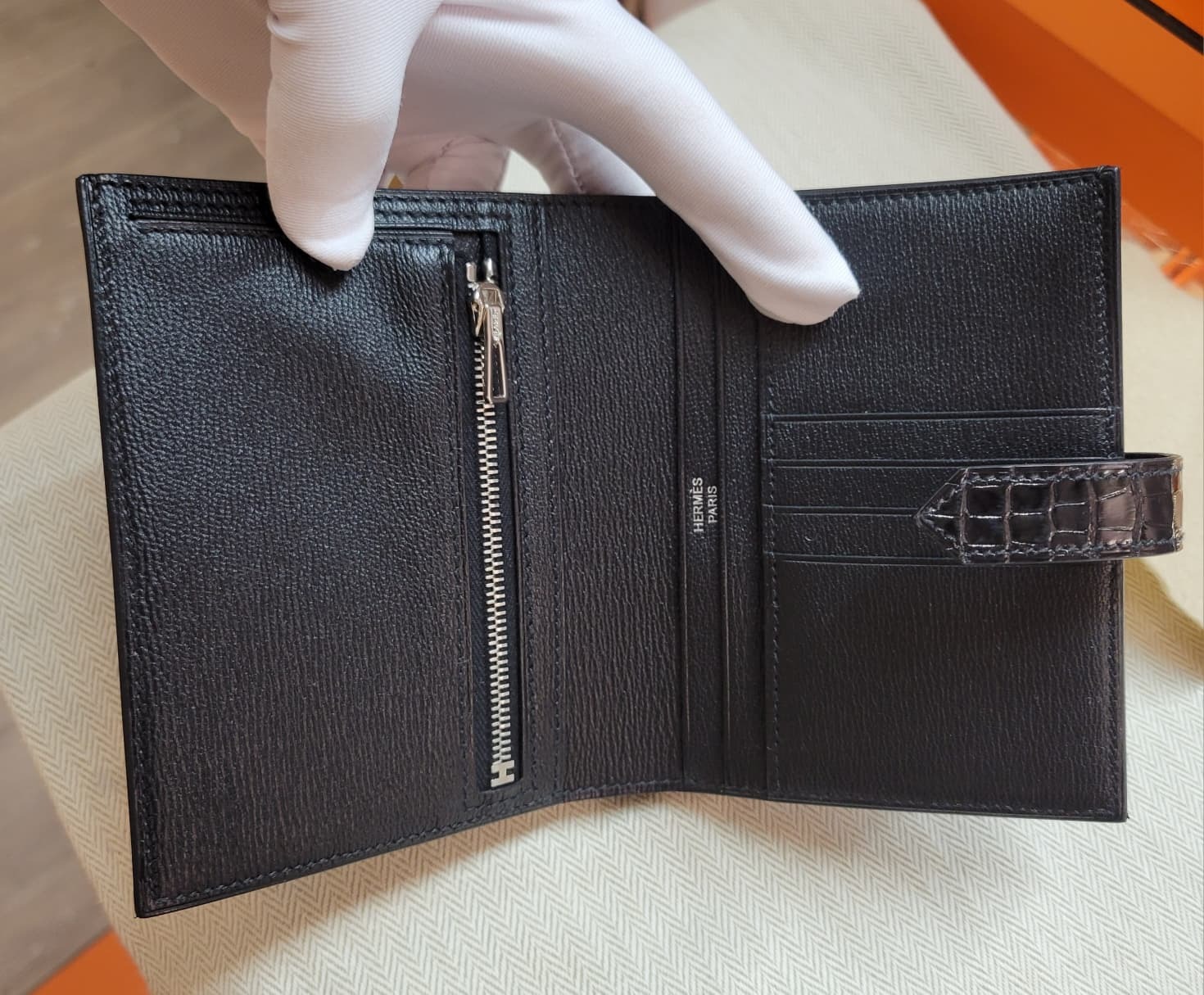 HERMES Bearn compact wallet noir CC alligator