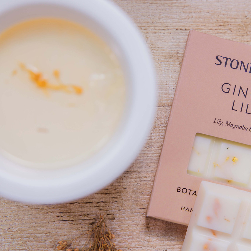 STONEGLOW The Walled Garden - Ginger Lily Scented Botanical Soy Wax Melt Snap Bar