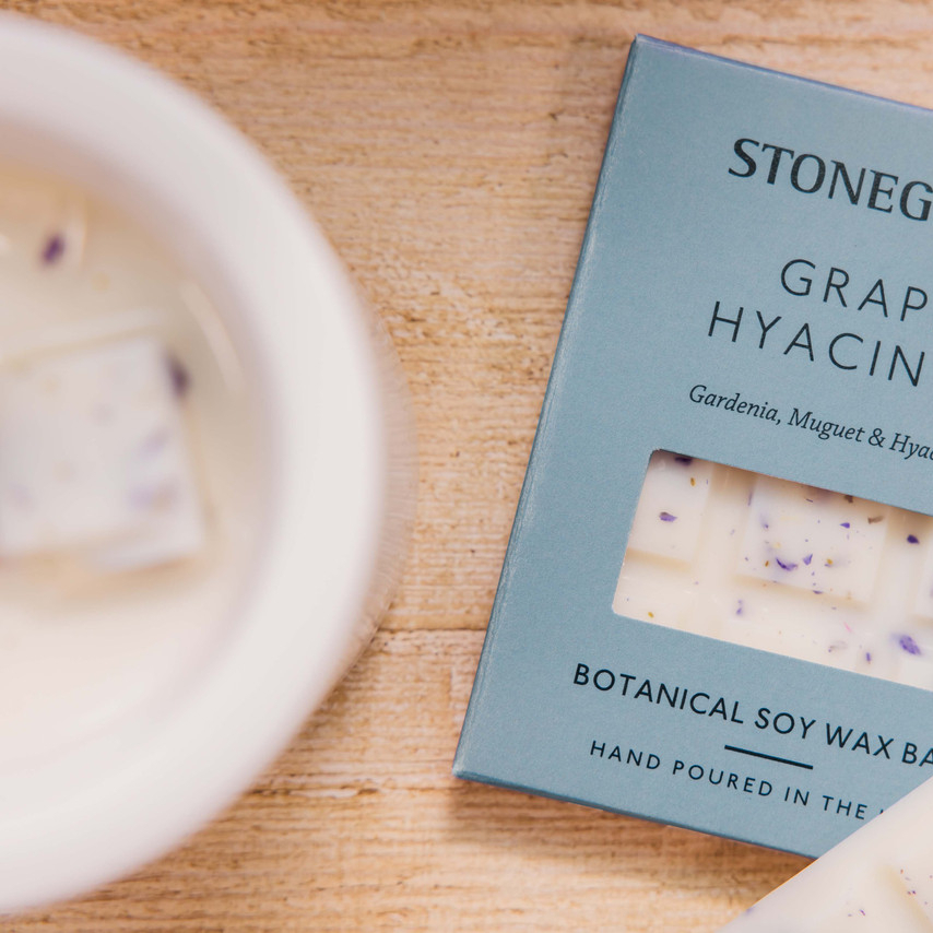 STONEGLOW The Walled Garden - Grape Hyacinth Scented Botanical Soy Wax Melt Snap Bar