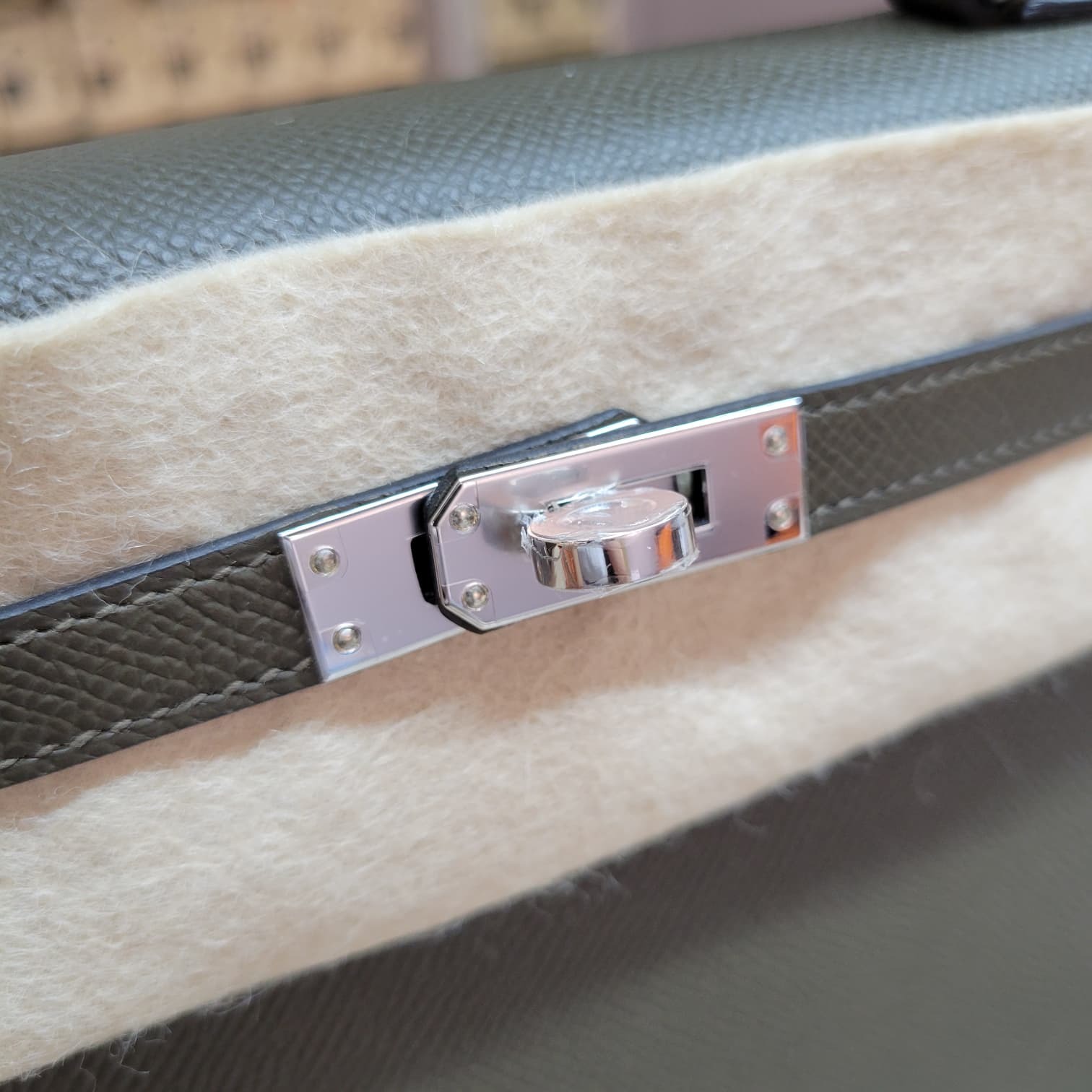HERMES KELLY 25 V8 VERT LODEN CK 灰綠銀扣
