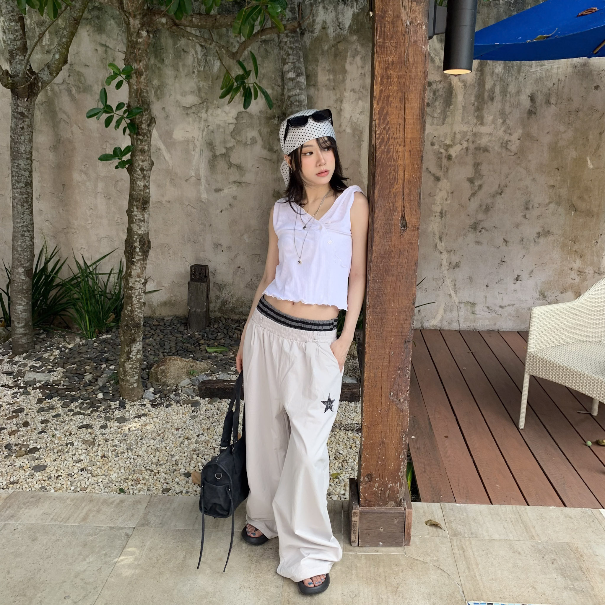 ISA_一下有存在感! 設計感拼接星星挺版寬褲_65101