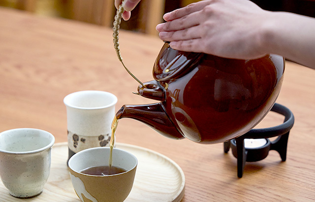 中川政七商店- 萬古燒直火土瓶/ 茶壺/ 黃銅籐飴