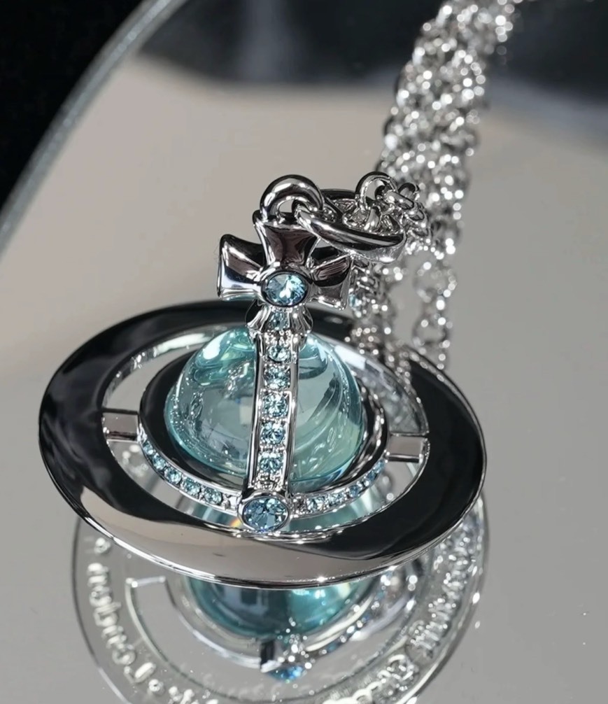 Vivienne Westwood Man. New Tiny Orb 西太后 藍星球項鍊