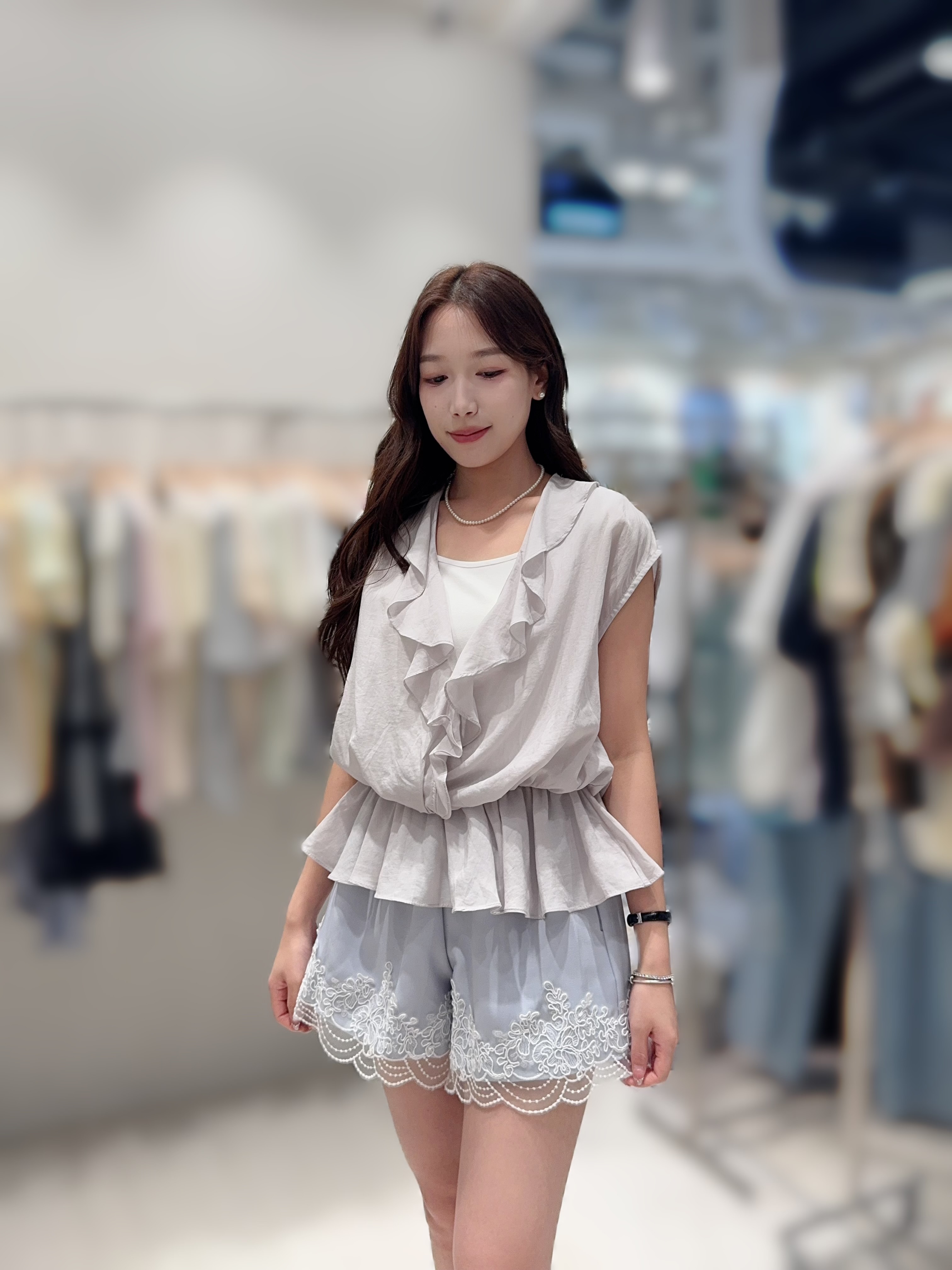 W64 胸36-46 長22 $399