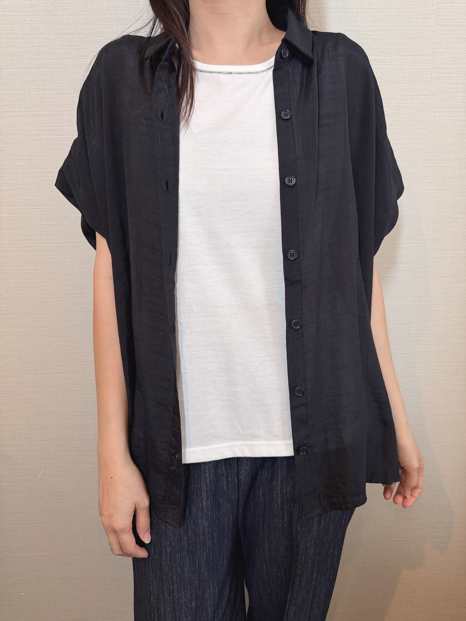Mw set 內有白色背心