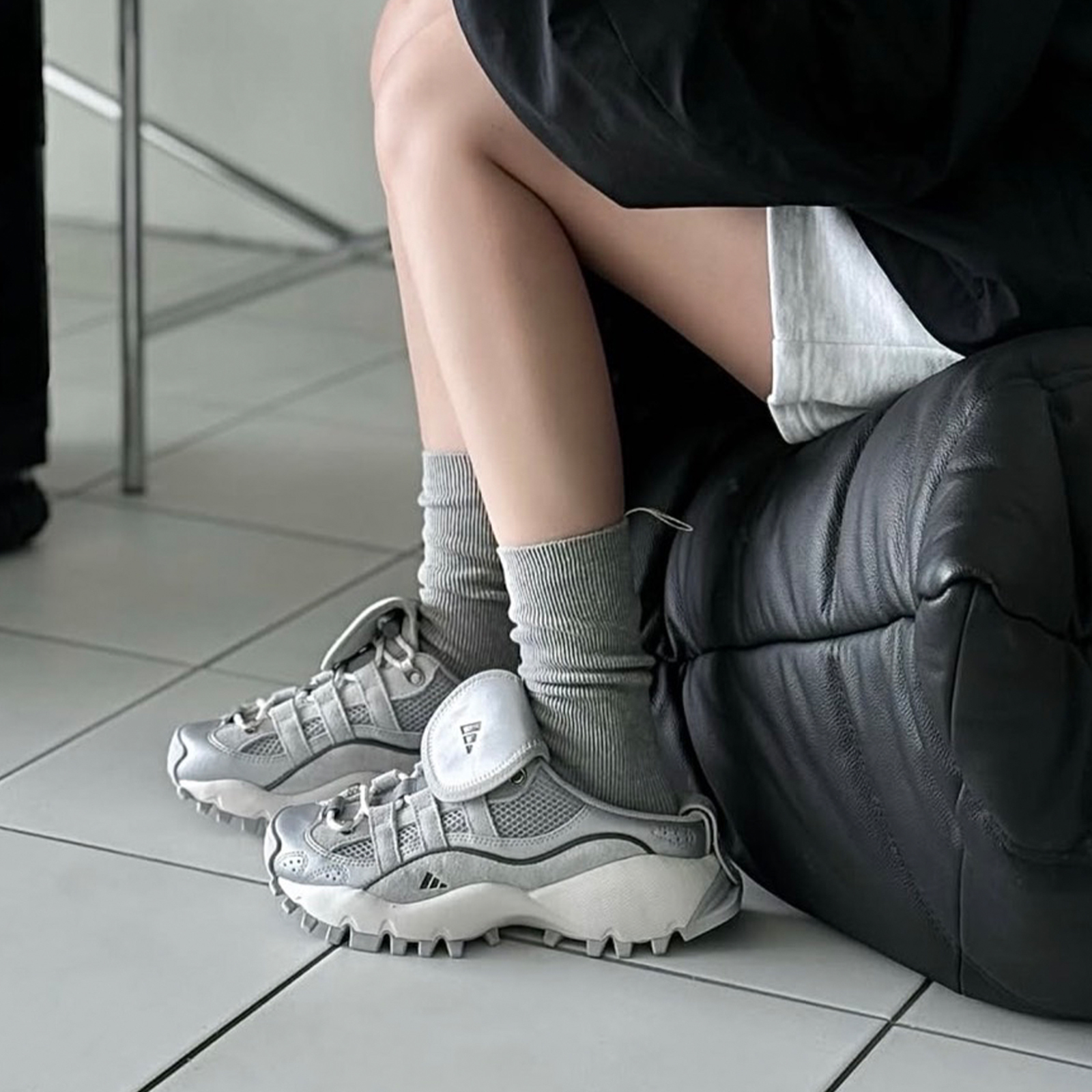 adidas FOS Seeulater Mule 厚底穆勒鞋 金屬銀 增高 翻蓋鞋舌 半拖鞋 懶人鞋 女鞋 IH4643