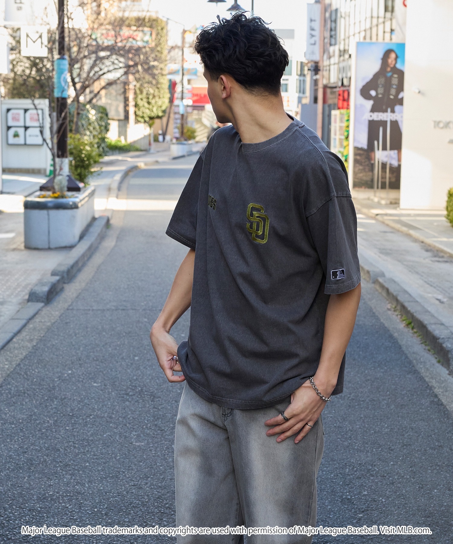 【預購】日本代購 MONO-MART × MLB 美國職棒大聯盟 復古水洗 刺繡 徽章 短袖 T恤
