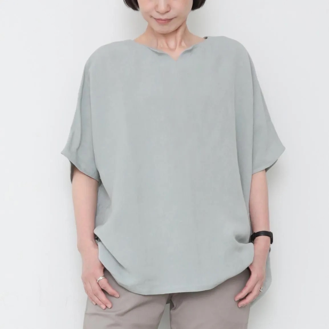 OMAKE.jp 中性鑰匙領短袖上衣OtonShirt 鼠尾草