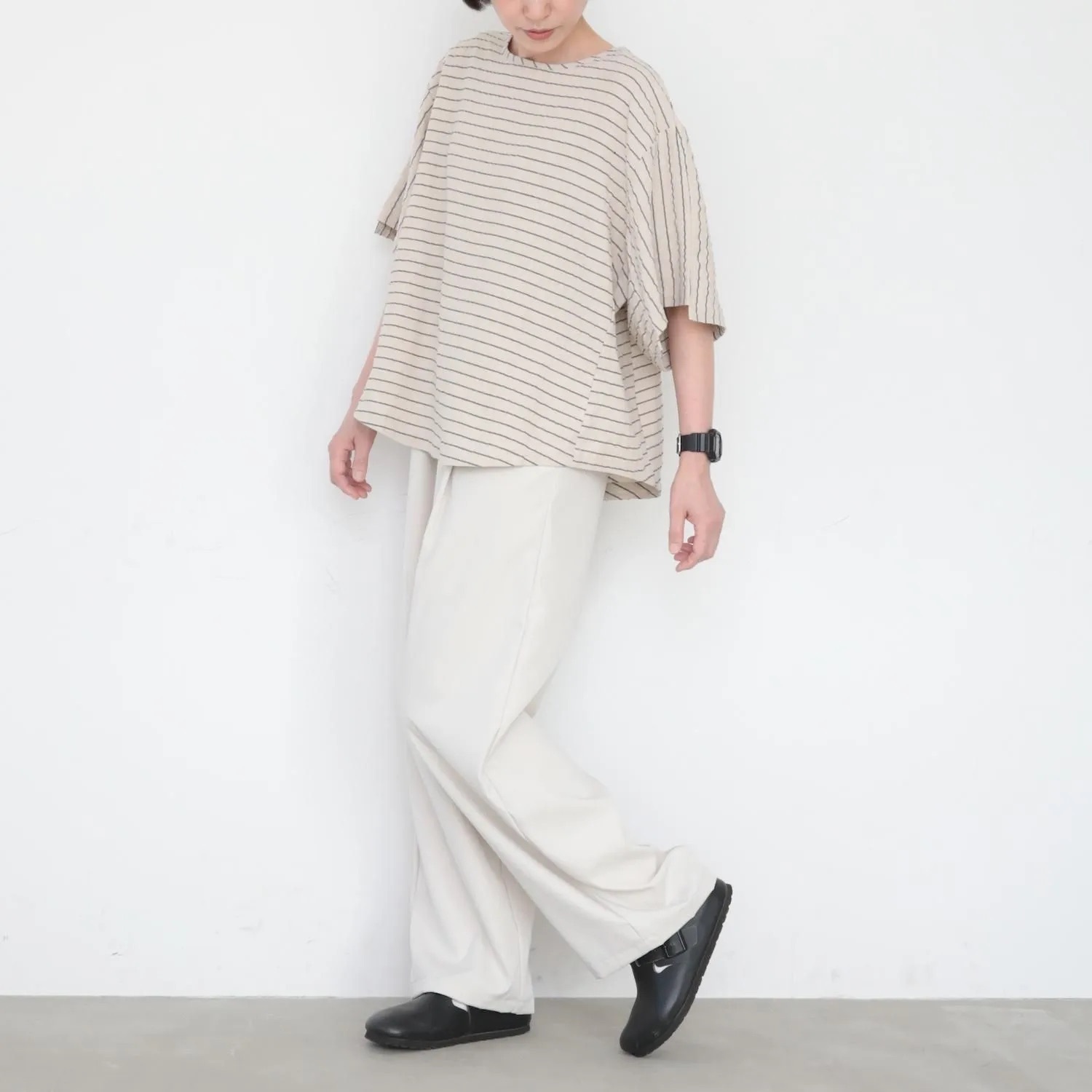 Omake.jp 下擺圓弧條紋上衣TeeTtops 燕麥