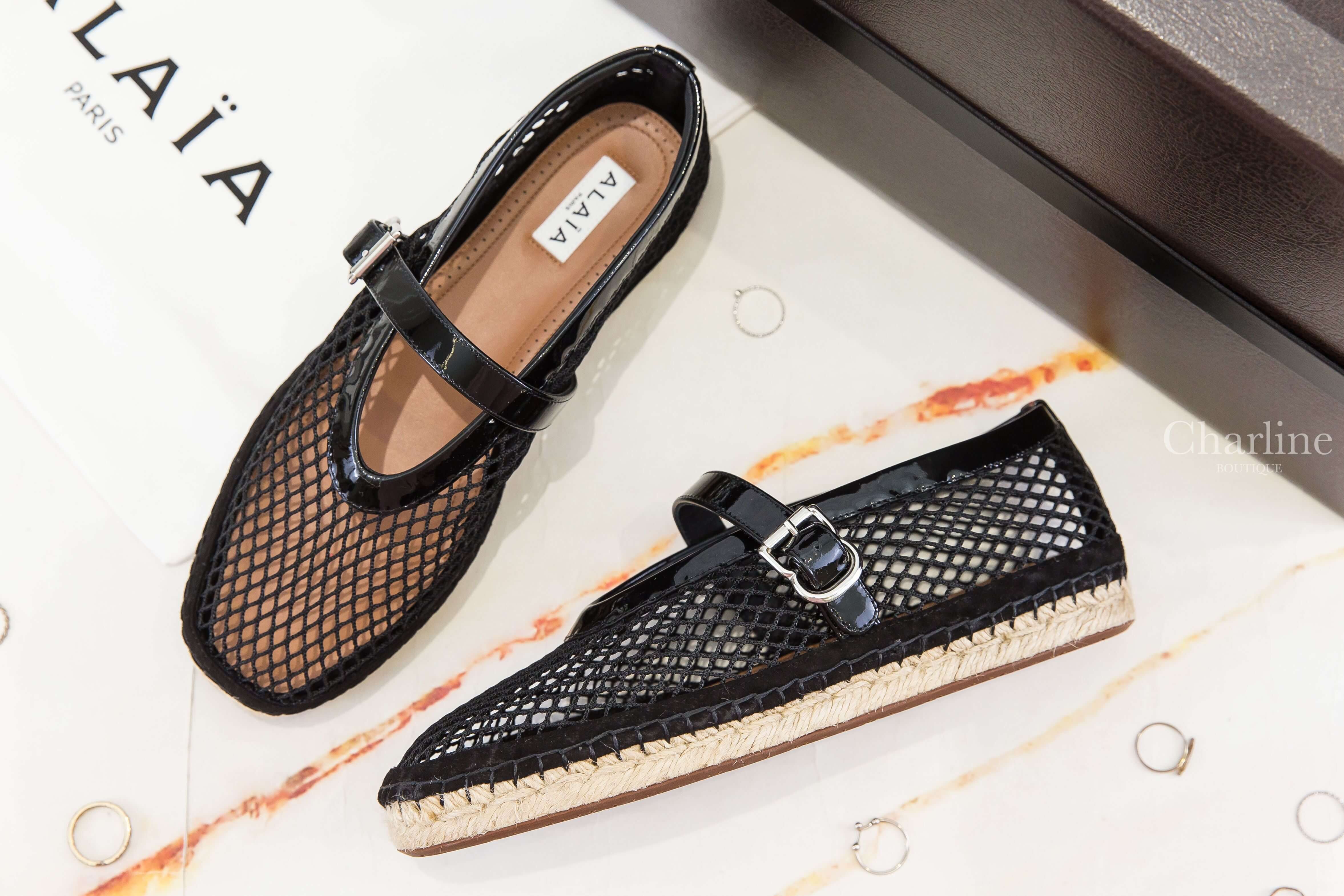 Alaïa Espadrilles In Fishnet And Patent Leather 黑色簍空漁網狀漆皮草編平底芭蕾舞鞋-Charline Boutique 精品代購