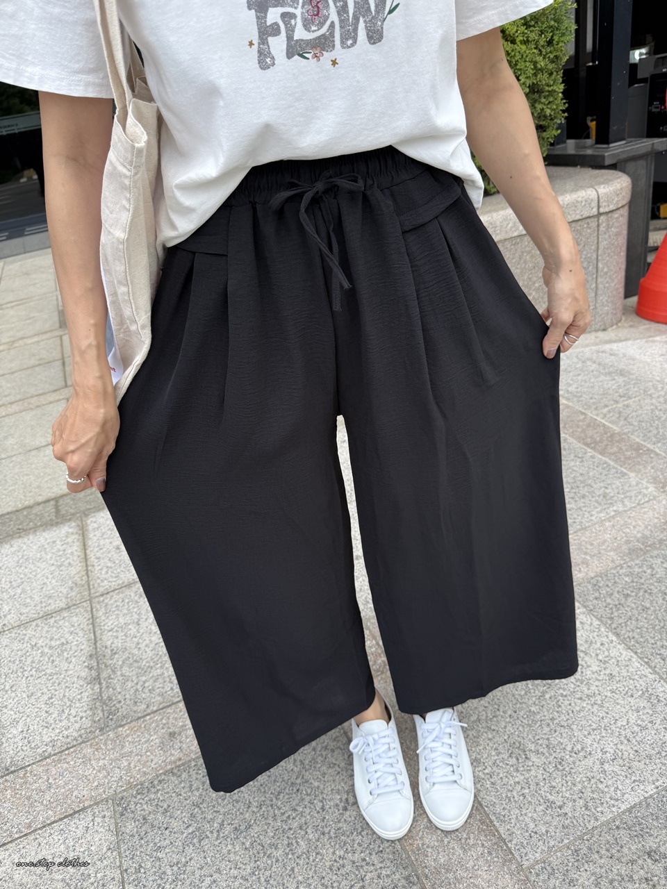 正韓夏日涼感紗質綁帶黑寬褲