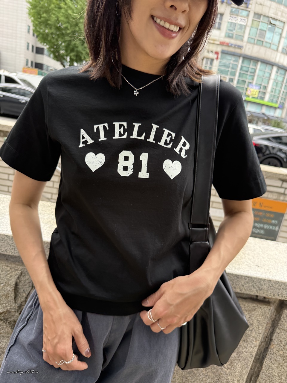 正韓愛心81英文字母T (黑)