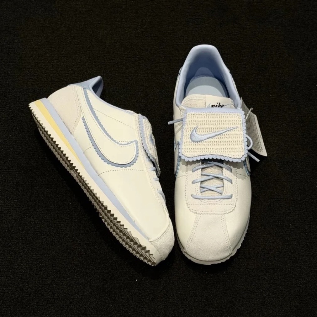 NIKE CORTEZ SE 白藍花邊 翻鞋舌 復古 休閒 阿甘鞋 IW6363-117