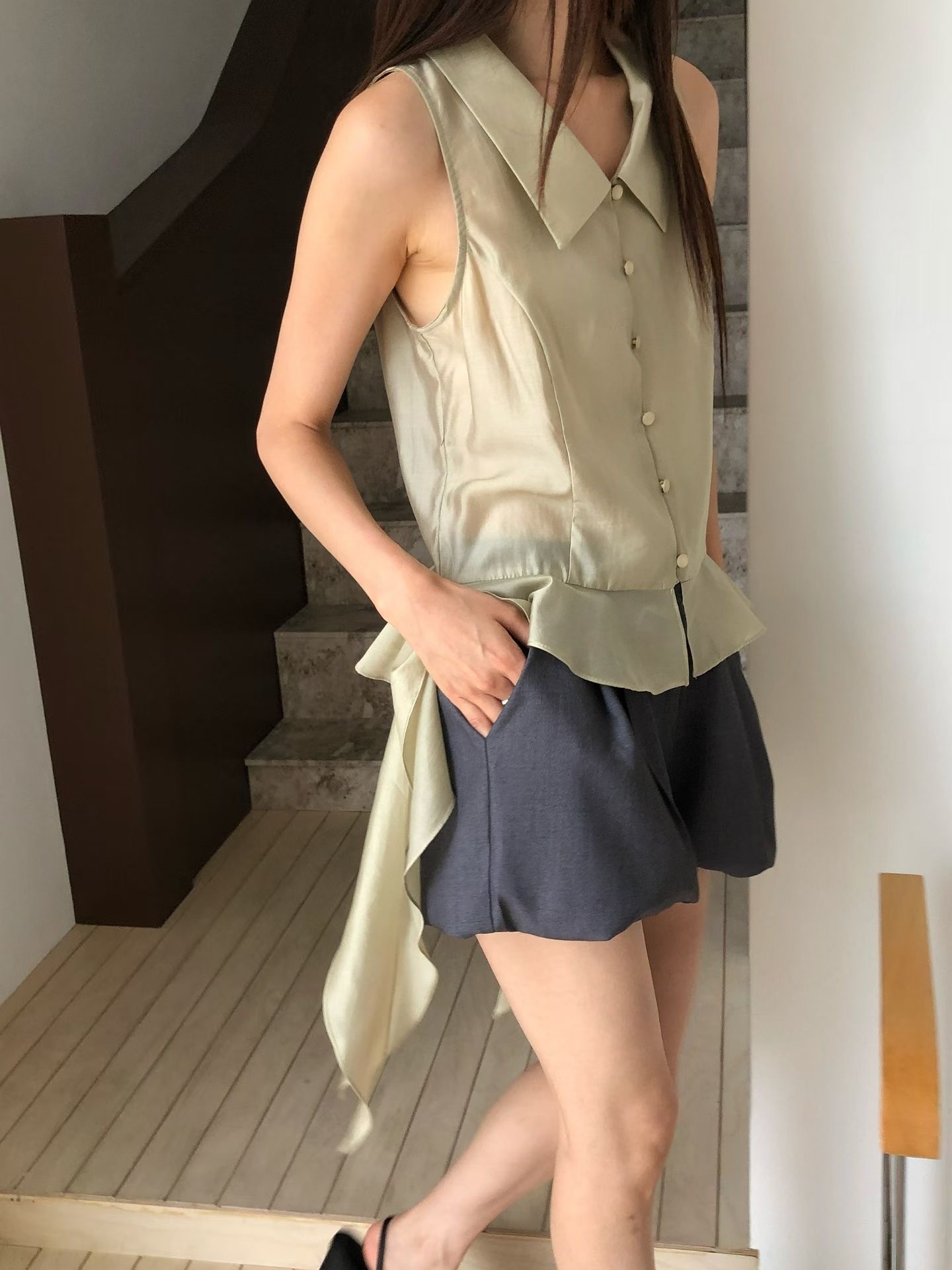 雙飄帶有領背心
