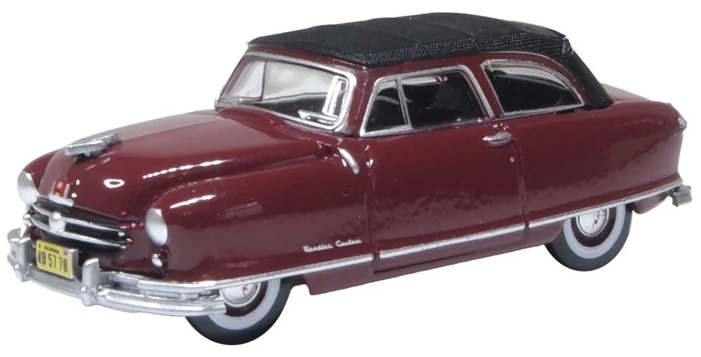Oxford 87NR50003 HO規 1950 年 Nash Rambler Custom Landau 閉篷敞篷車（日落栗紅色）