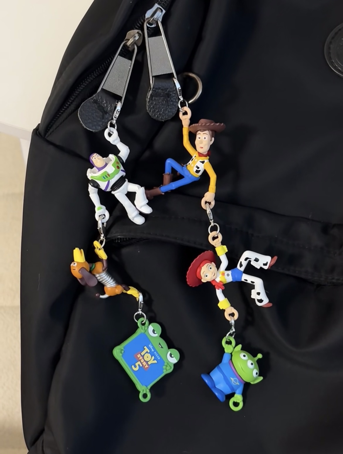 【預購】正版授權 DISNEY 迪士尼 皮克斯 玩具總動員 TOYSTORY5 攀爬吊飾 掛件 吊飾