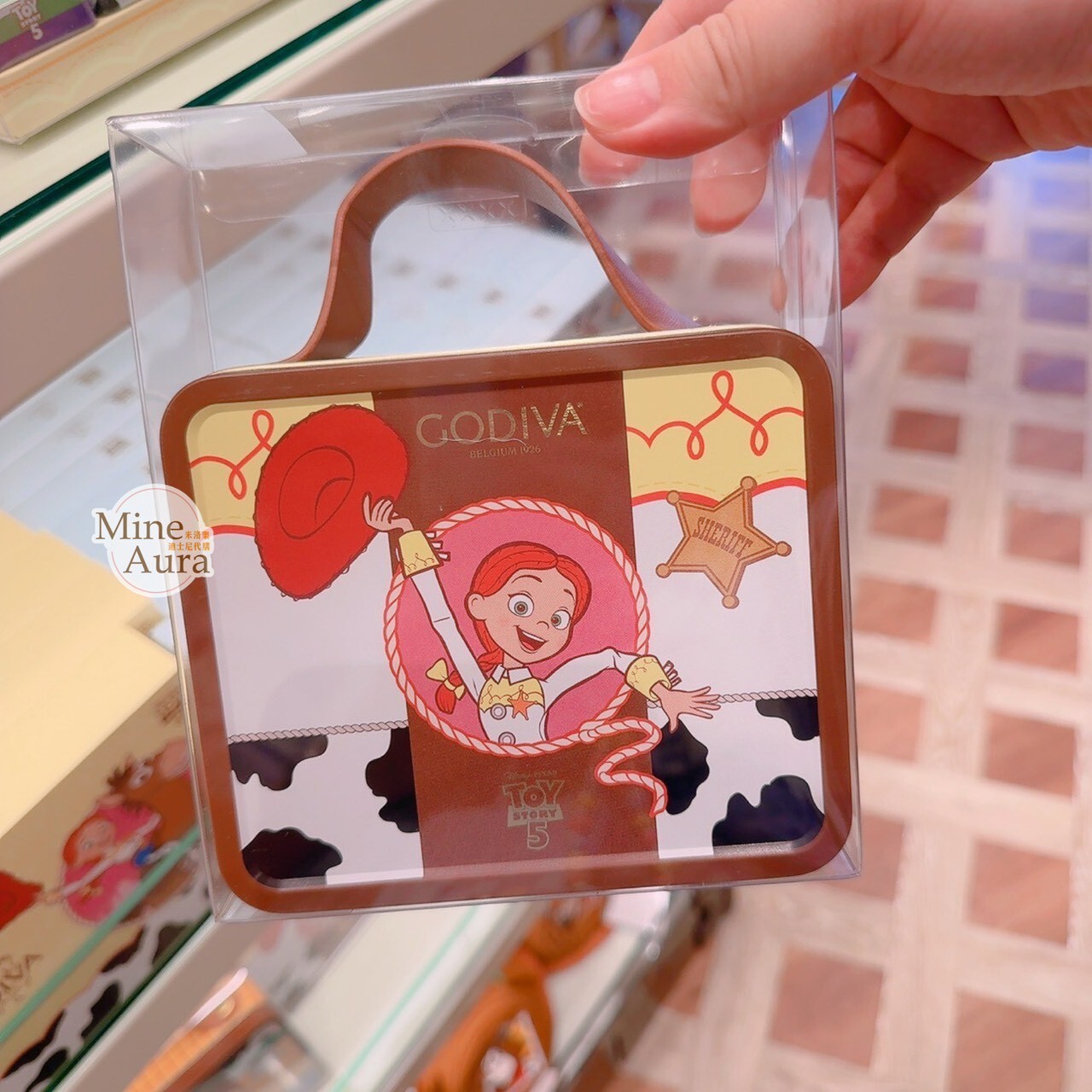 玩具總動員 Toy Story x GODIVA 聯名 翠絲 Jessie 圖案 巧克力 鐵盒 -香港迪士尼樂園