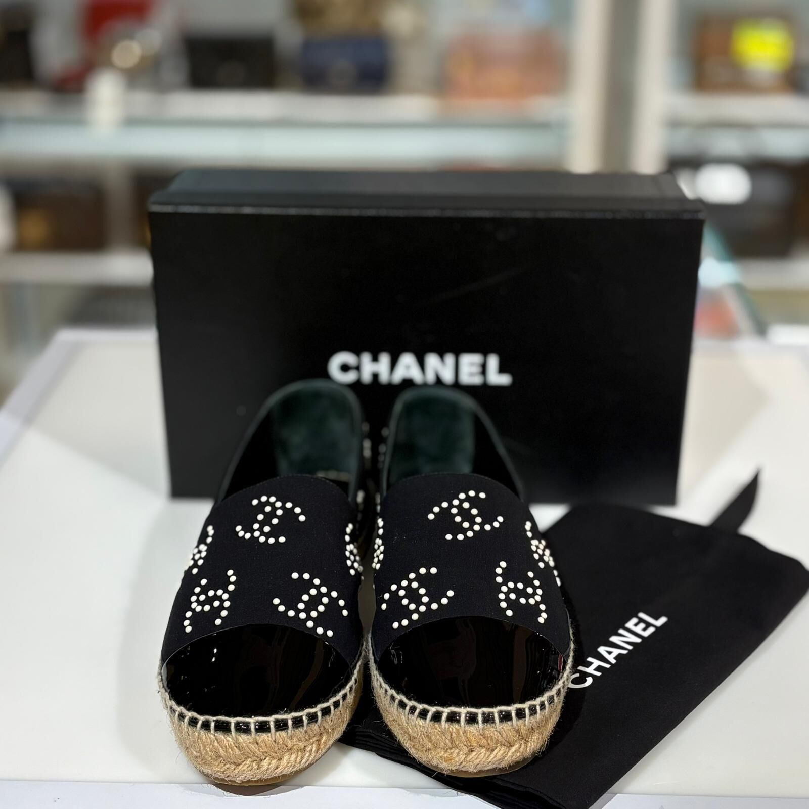 DISPLAY🔥CHANEL漁夫鞋40碼 G38628 黑色布拼珠CC LOGO 香奈兒草鞋 Espadrilles Flats Shoes #BRAND NEW #香榭站正品