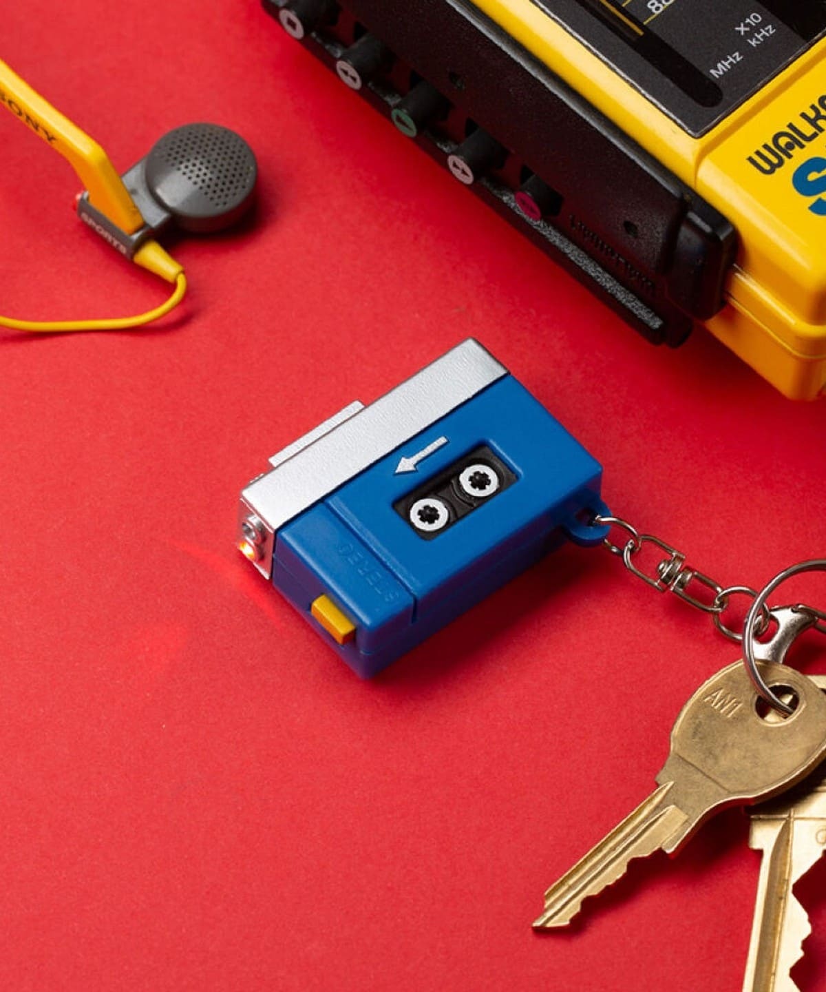 🇯🇵 bPr BEAMS KIKKERLAND TAPE PLAYER LED KEYCHAIN 錄音帶播放器 造型 LED 鑰匙圈 吊飾 / 預購