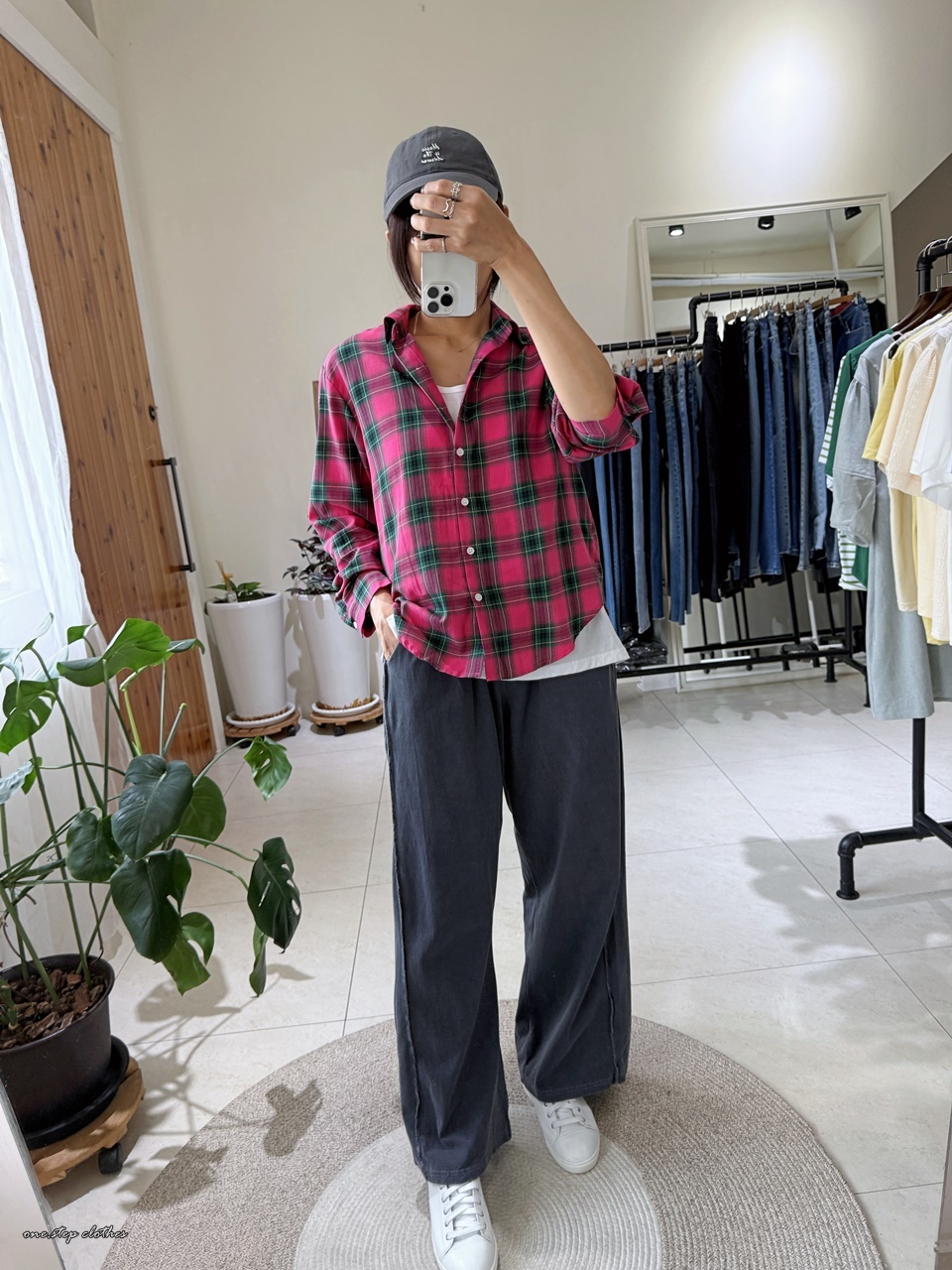 正韓顯白莓果紅混色格紋襯衫