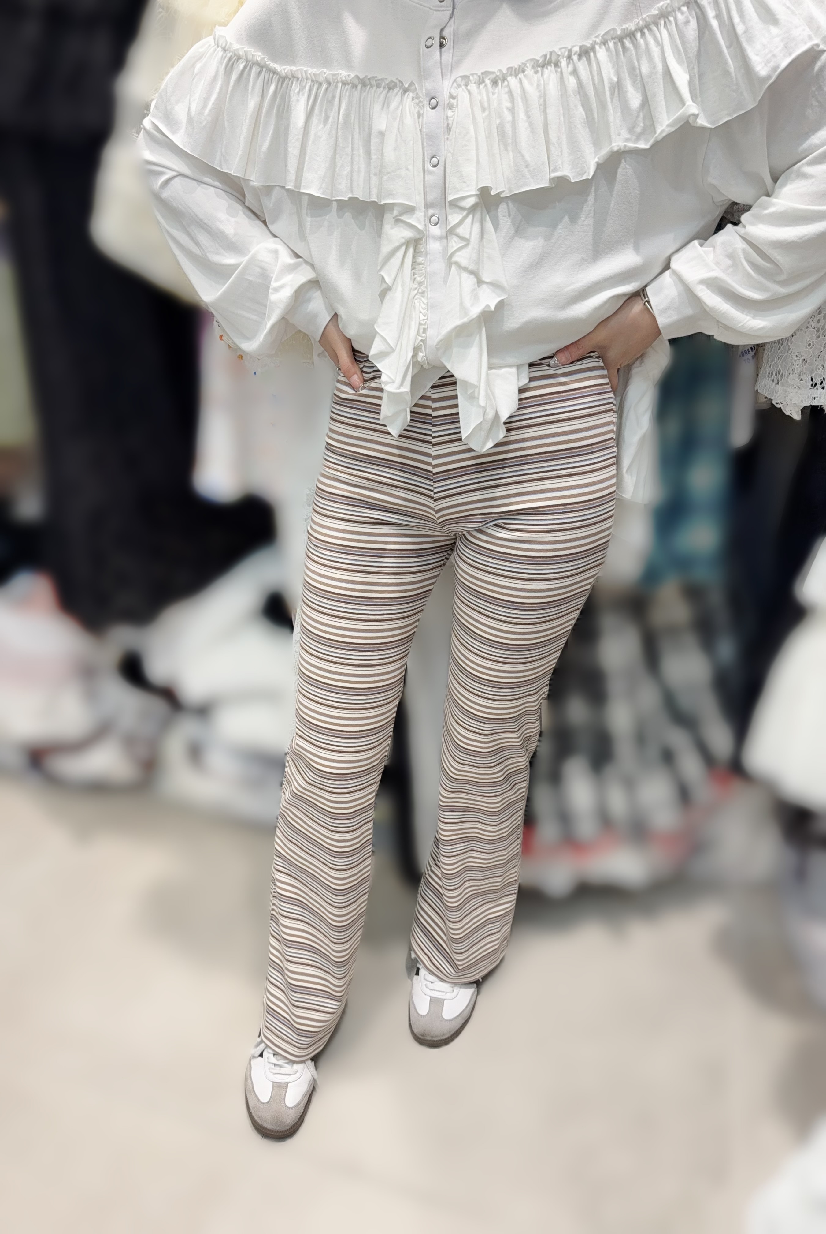 MA29 腰24-44 HIP38-50 長41 $499 (一口價)