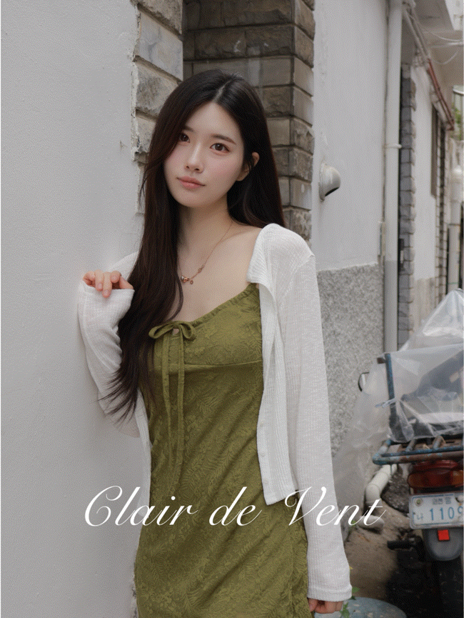 ［48h快速出貨⚡］Clair de Vent 漫光午后壓紋細肩短洋裝