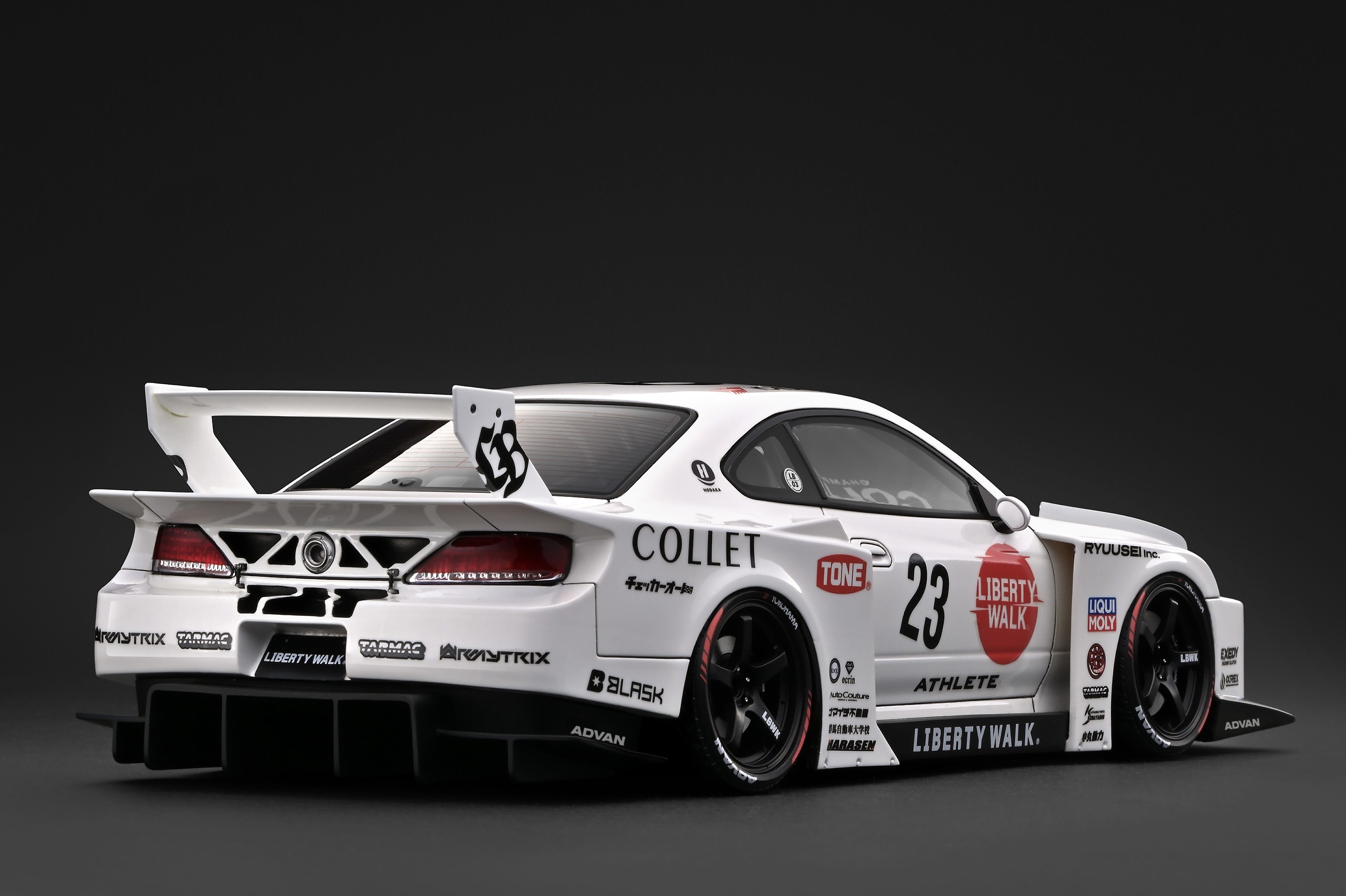 [預訂] Ignition Model 1/18 LB-Super Silhouette S15 SILVIA 白色