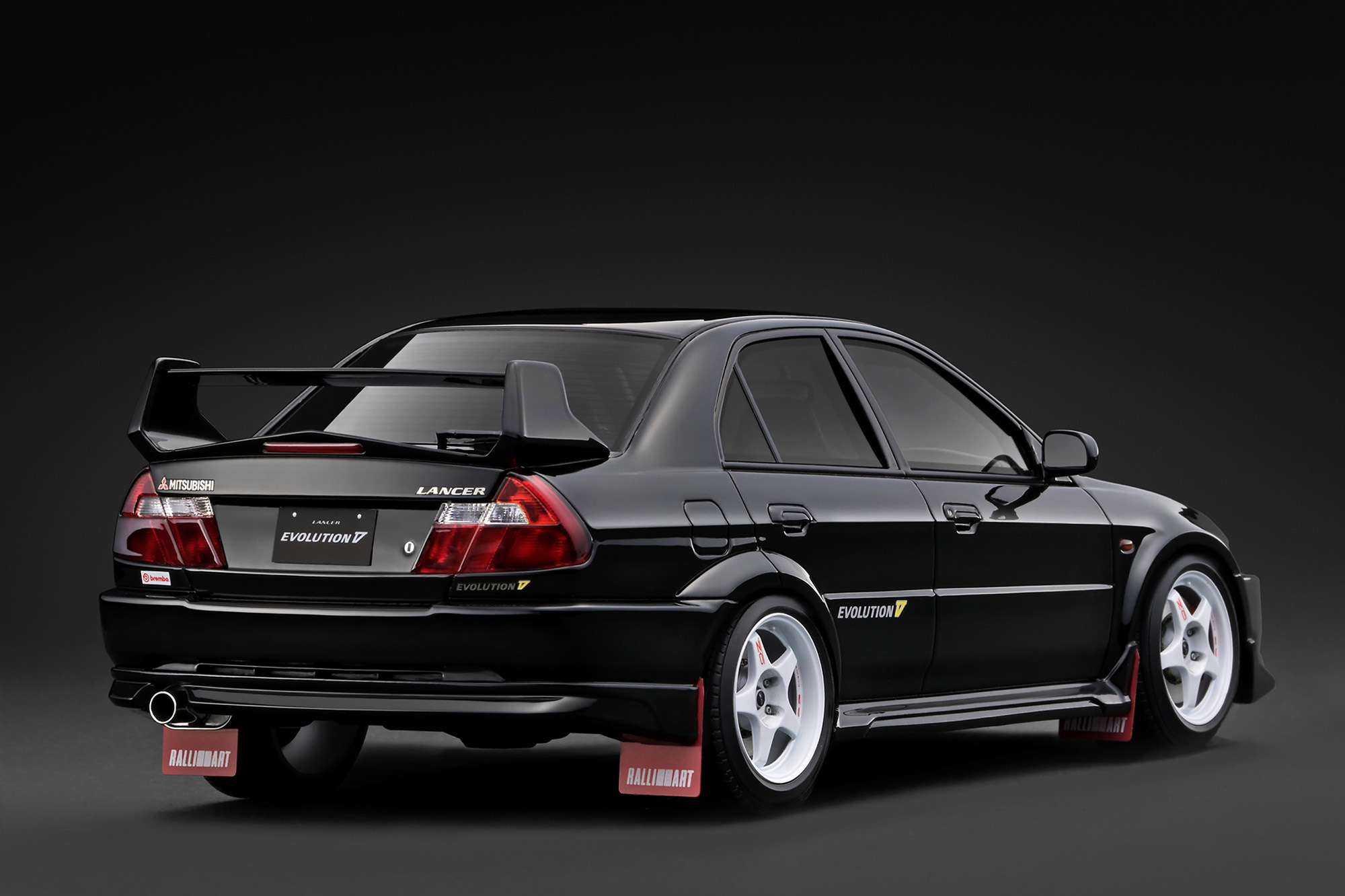 [預訂] Ignition Model 1/18 三菱Mitsubishi LANCER EVOLUTION V (CP9A) 黑色