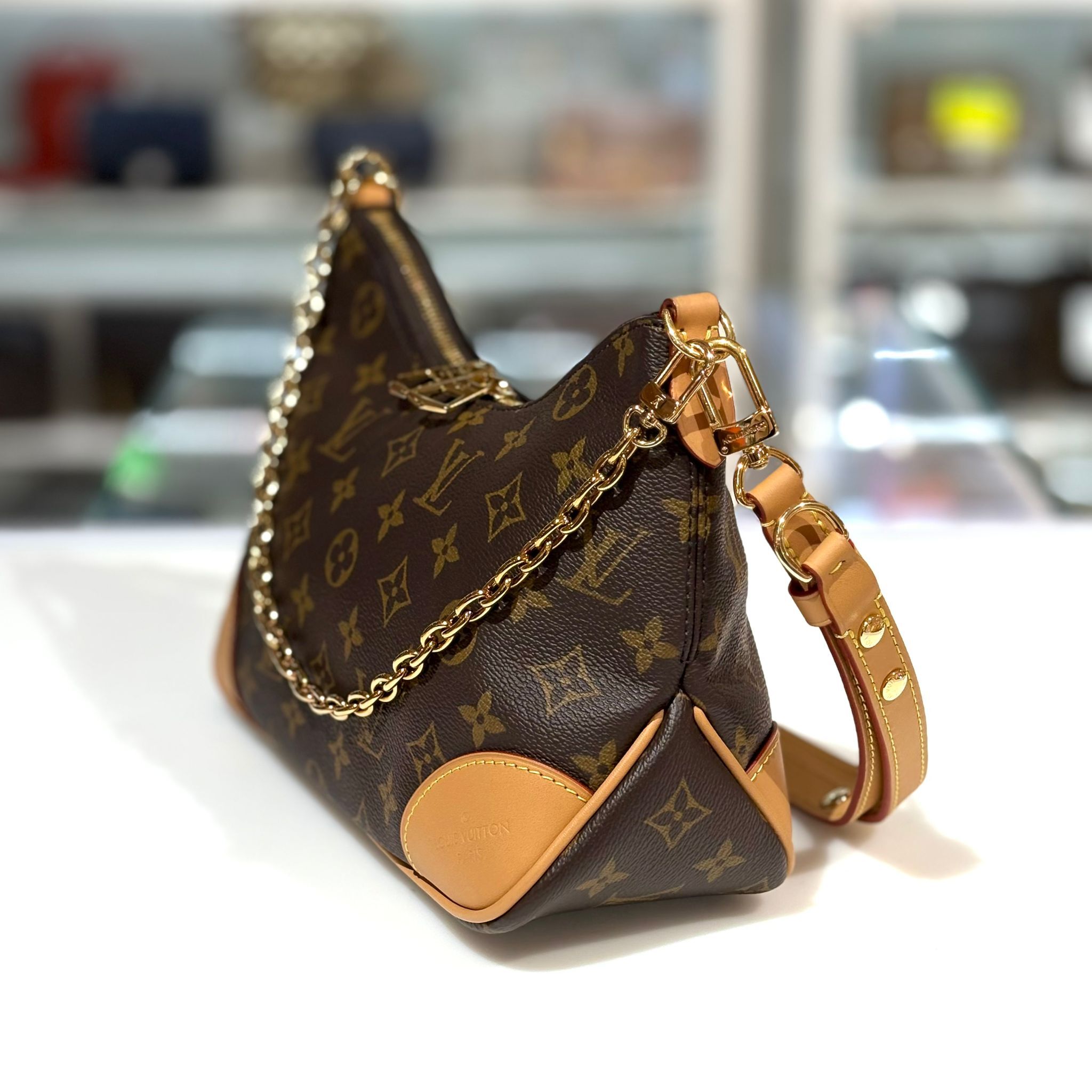 全新LV牛角包 M45832 Boulogne PM 啡色帆布牛皮 #BRAND NEW #香榭站正品