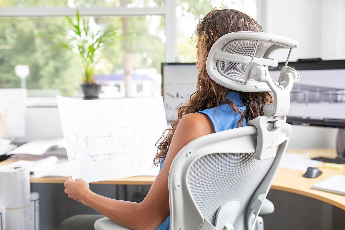 Herman Miller Aeron Chair with headrest