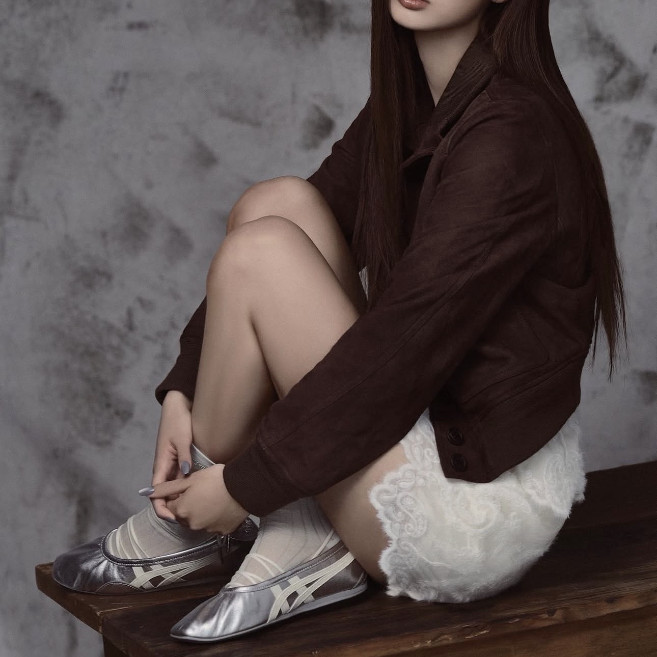 ONITSUKA TIGER GYMNARINA 奶油白銀 芭蕾平底鞋 鬼塚虎 NMIXX雪允同款 1182A754-020