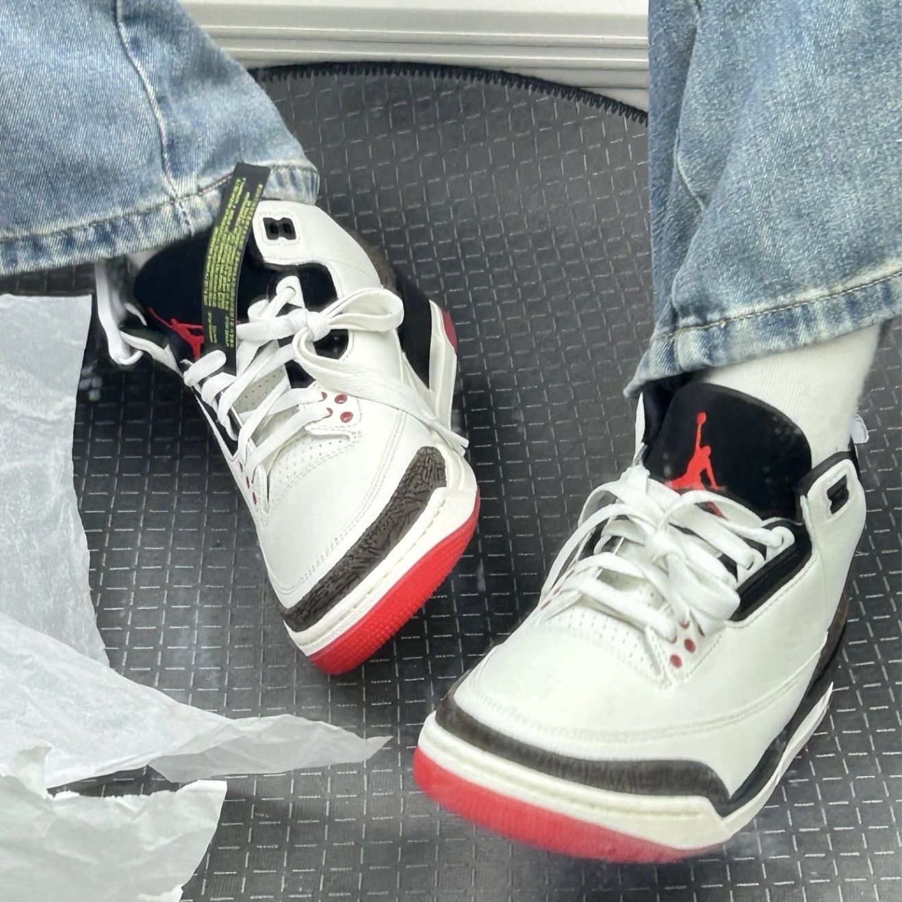 NIKE AIR JORDAN 3 "WORLD 'S BEST" 喬丹 三代 白紅 白黑 黑紅 大童鞋 DM0967-103