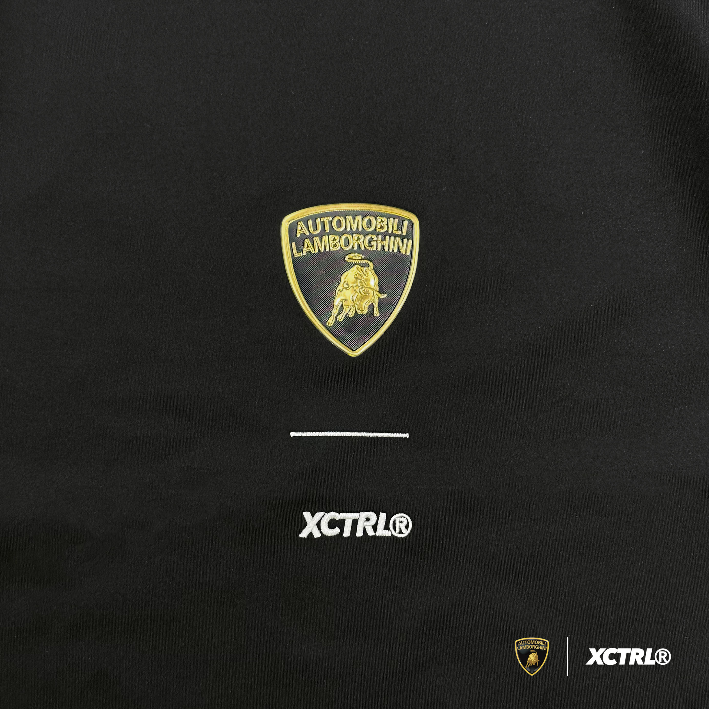 XCTRL®┃Lamborghini 橫跨字電繡寬版短T-黑┃繡花設計