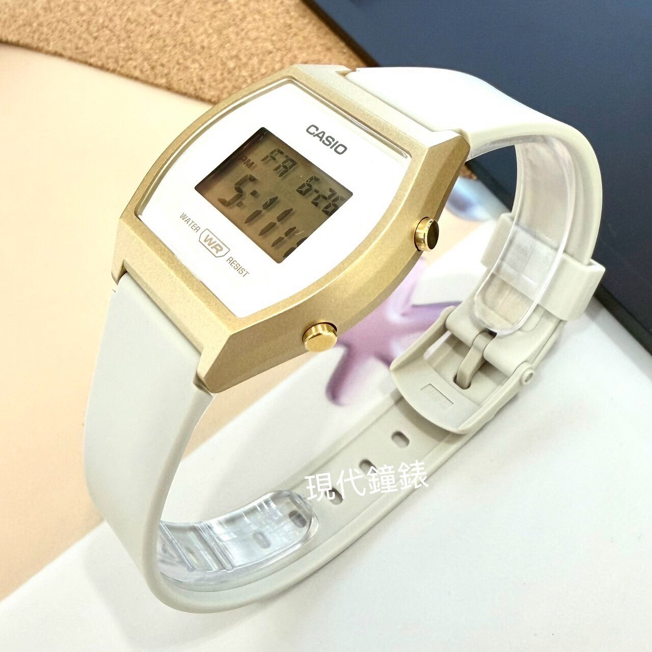 【CASIO 卡西歐】運動休閒風電子錶 LW-204-9A 35mm 現代鐘錶