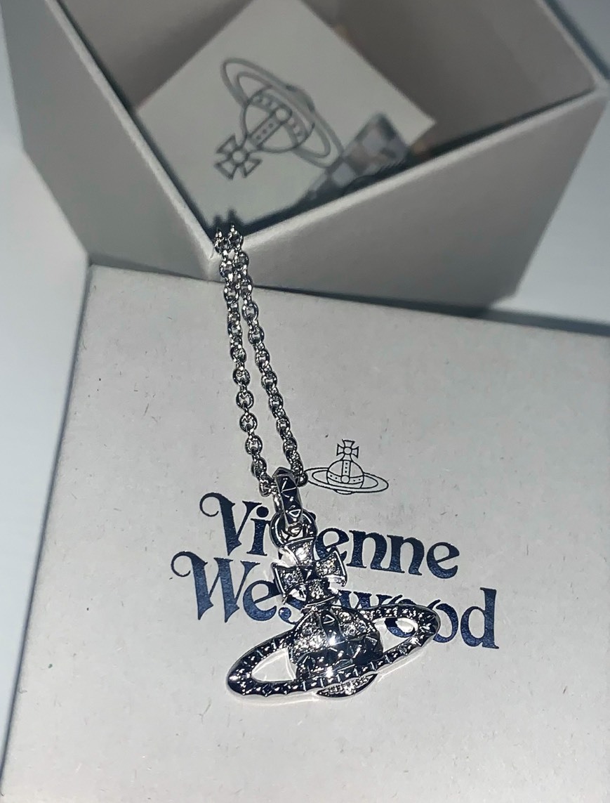秀智同款 Vivienne Westwood Mayfair bas Relief Pendant Necklace 西太后 薇薇安 朋克平面土星 閃鑽 黃銅水晶 項鍊