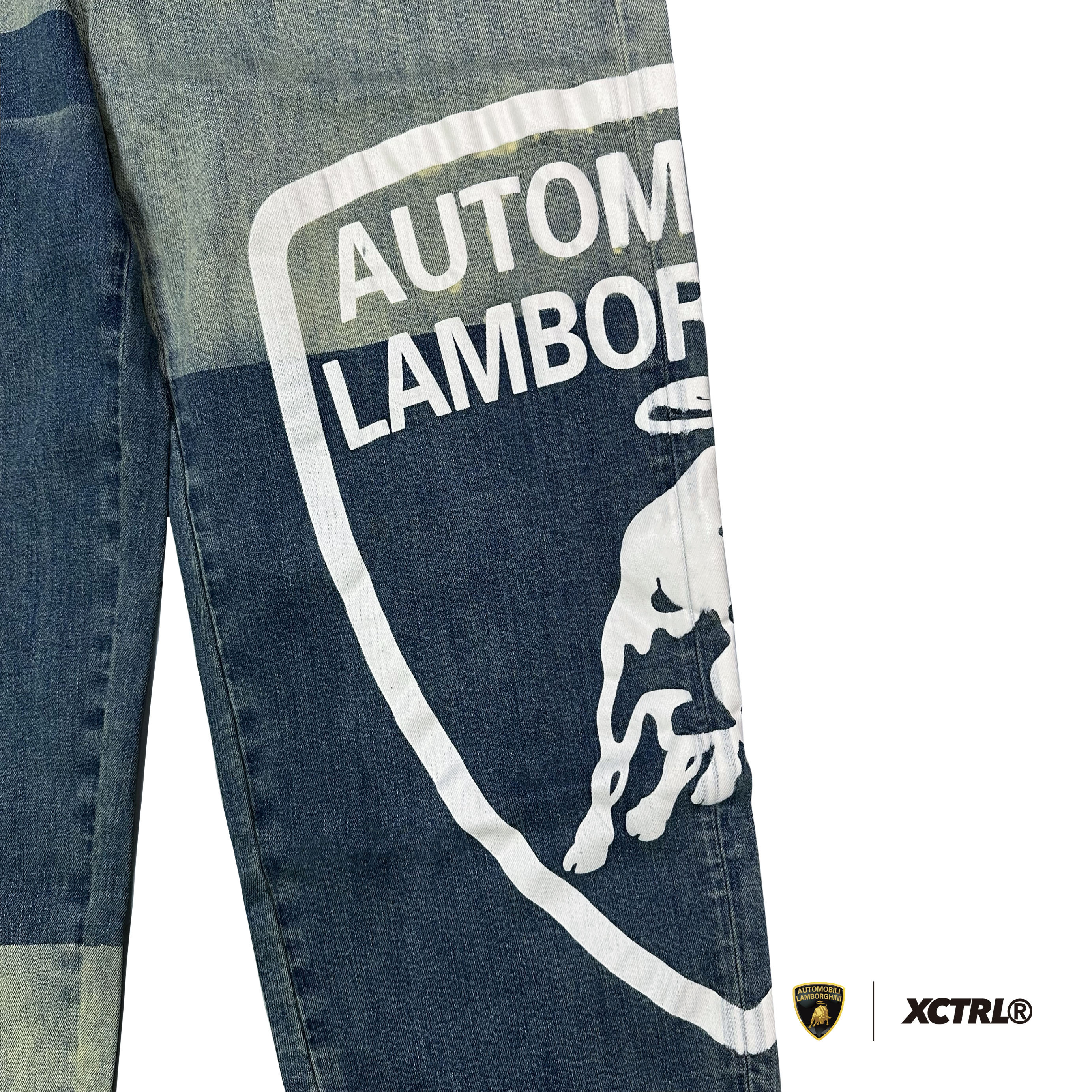 XCTRL®┃Lamborghini 經典徽章牛仔褲(附贈聯名鑰匙圈)┃硬挺 顯瘦