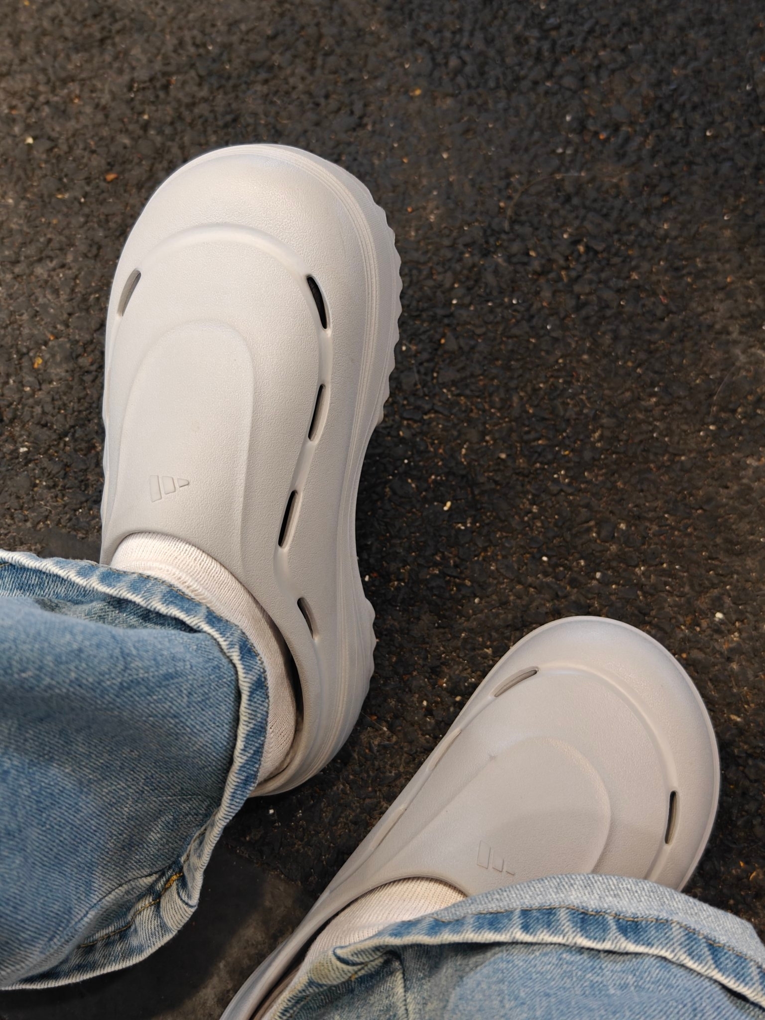 代購-Adidas OZWAVE CLOG 包頭 拖鞋 水泥灰 男女同款 JR6760
