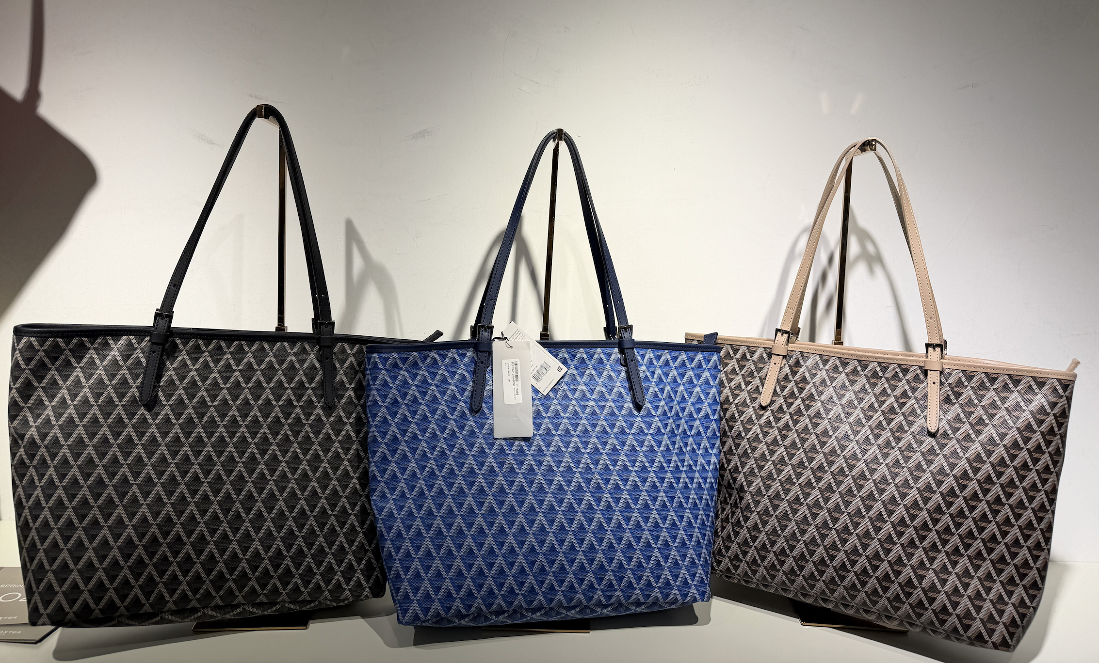 0702LC31-LANCASTER-HANDBAG-Lancaster 巴黎龍卡斯特經典 Ikon 系列托特包 43cm（A31）