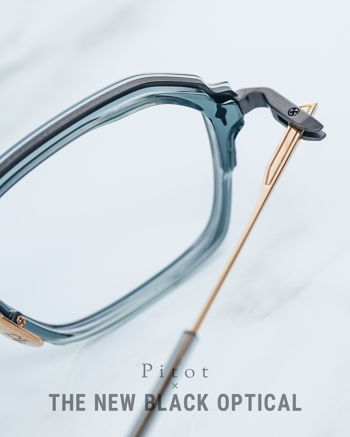 itot x TNBO 聯乘 BASJOO I 樹林綠色眼鏡正面,展示金屬圈包裹深邃樹林綠立體切割板材圈結構