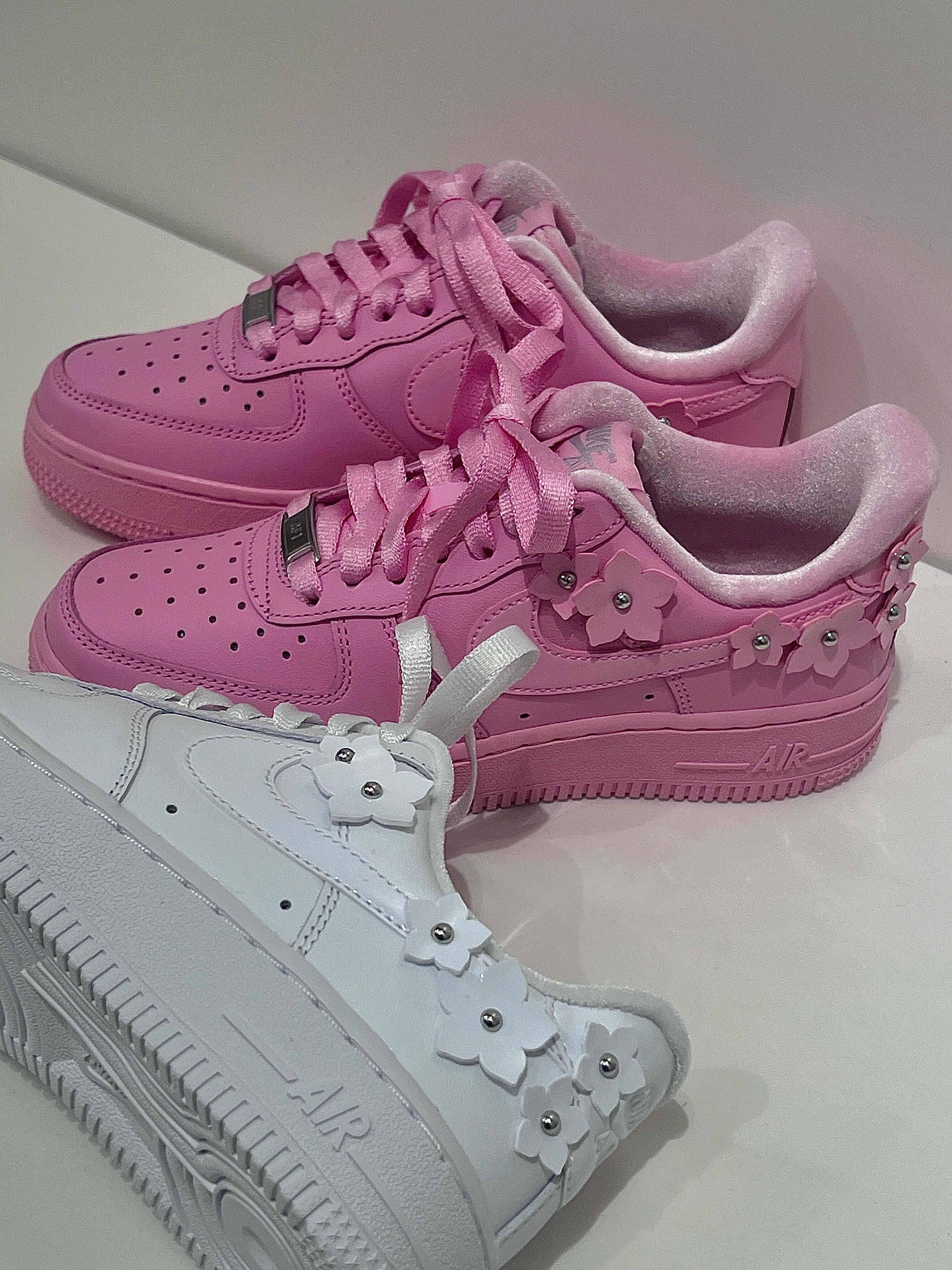 【逢甲 FUZZY】W Nike Air Force 1 "Florette" 小花 全白 IR8637-100 蜜桃 IR8637-600