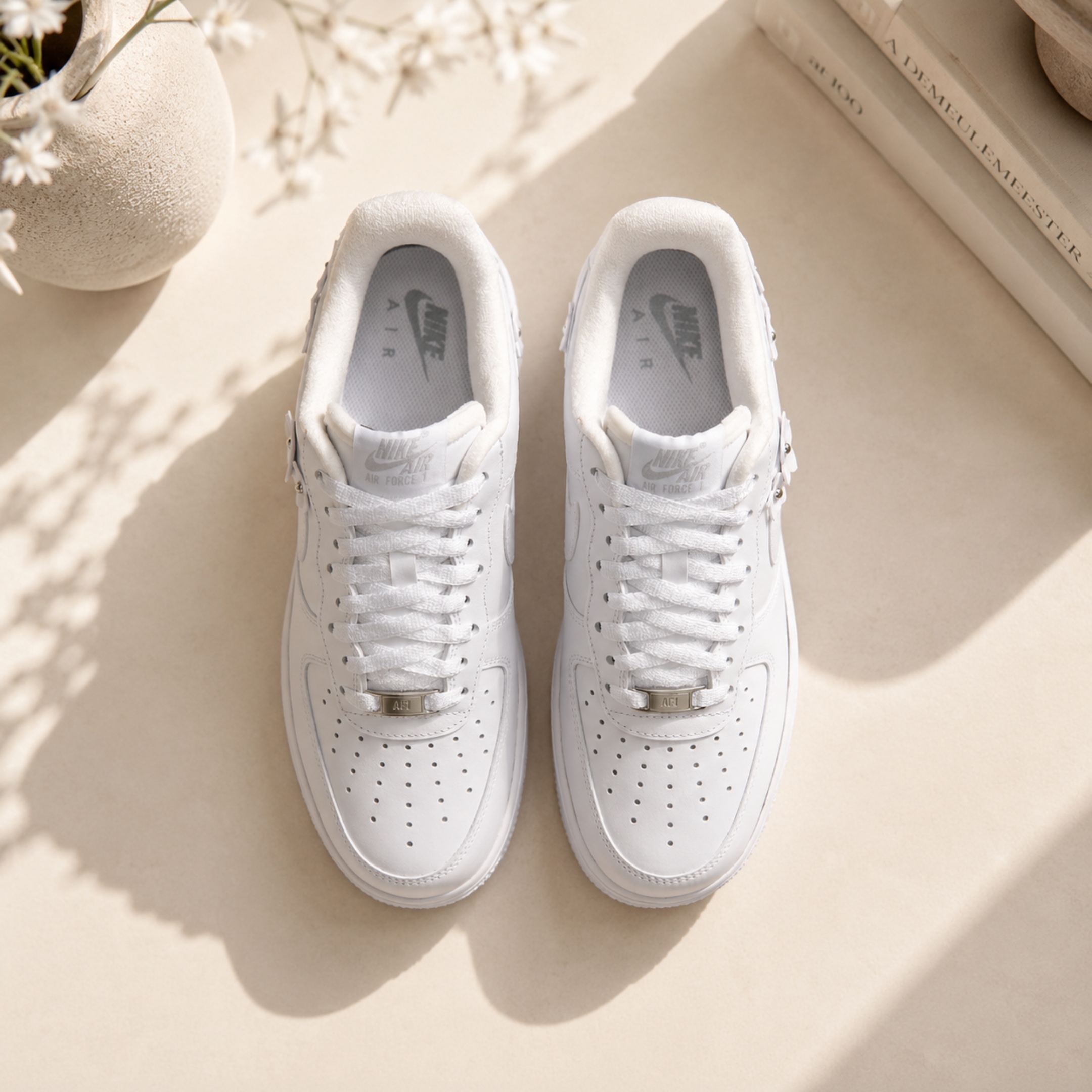 NICEDAY 代購 Nike Air Force 1 '07 白色 小花 花朵 立體 皮革 休閒鞋 IR8637-100