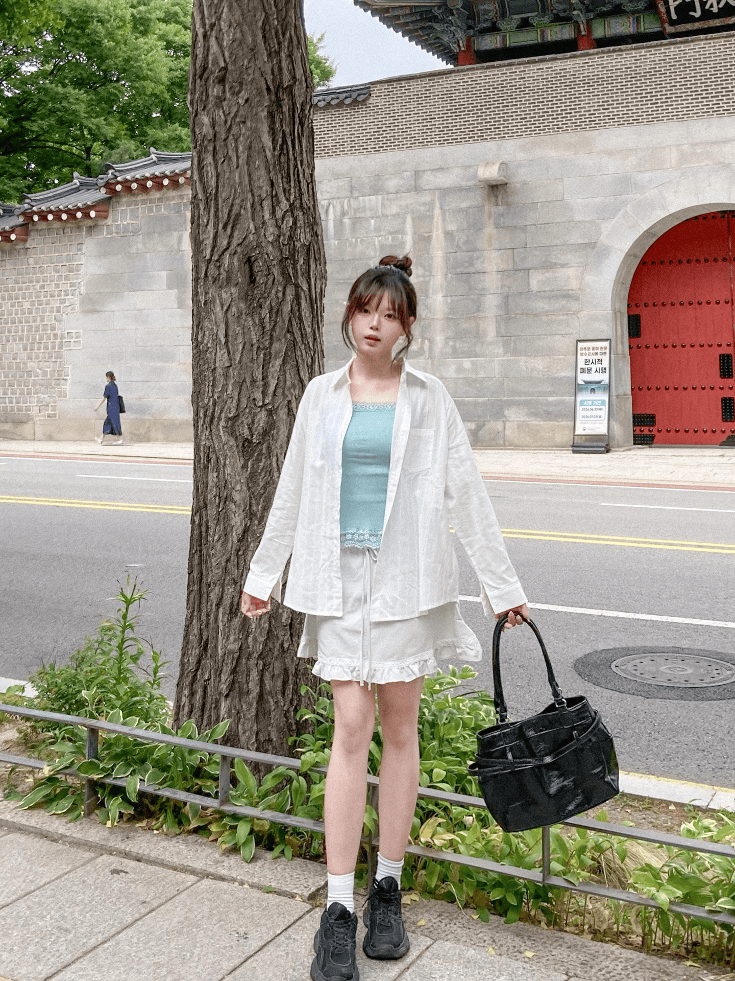 交叉蕾絲紋Ruffle邊短裙〈🇰🇷DAY 1〉