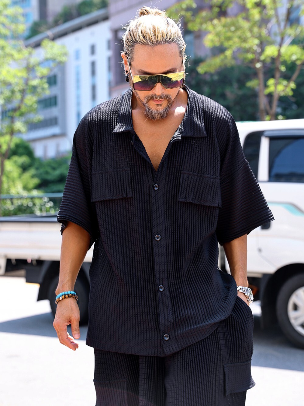 Mesh pleated short-sleeved shirt