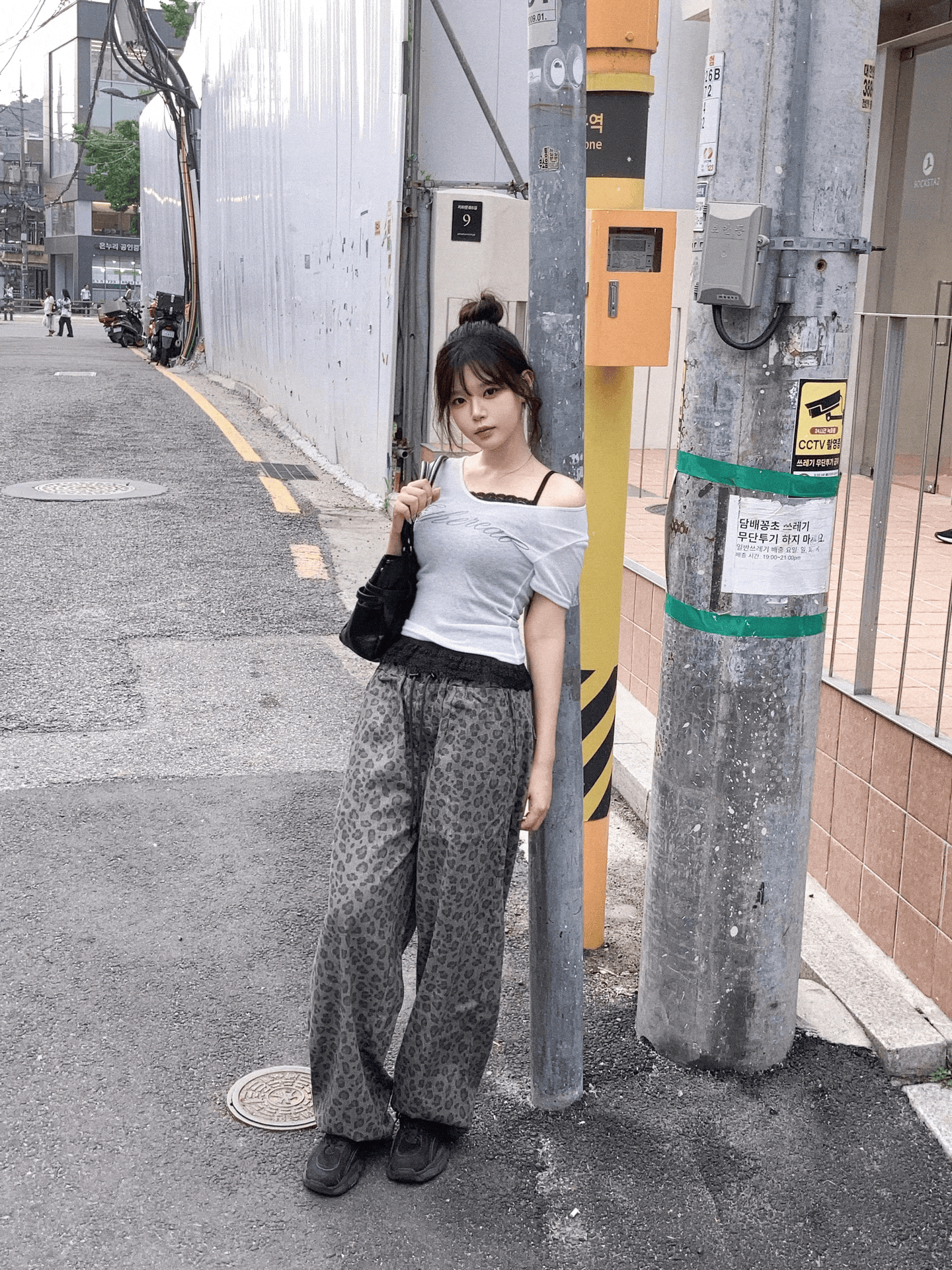 厚實挺身豹紋長褲〈🇰🇷DAY 1〉