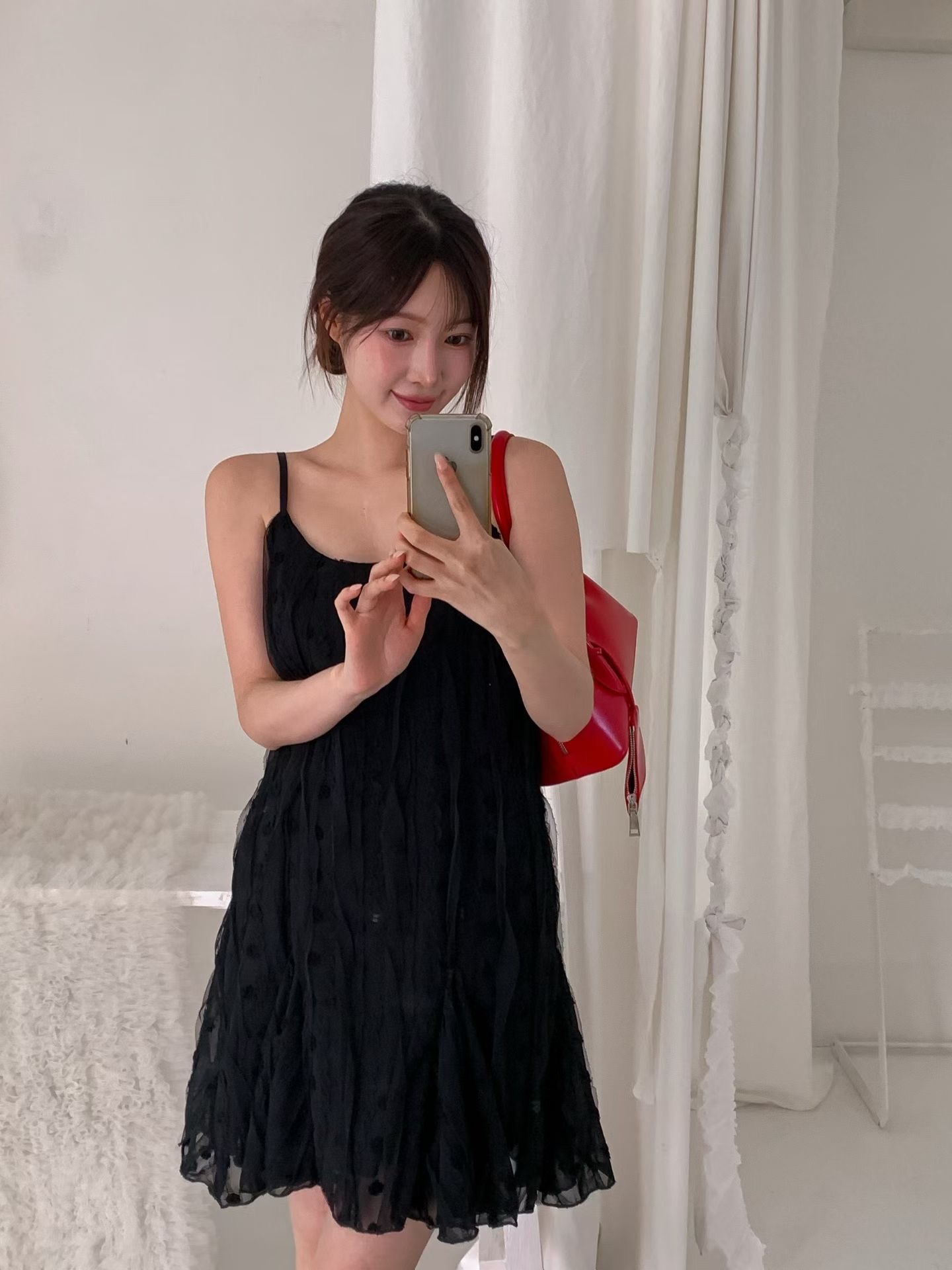 直折紗蕾絲吊帶短洋裝
