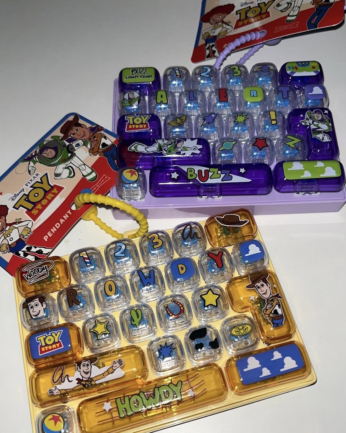 <正版授權>玩具總動員 主題 26宮格 鍵盤 解壓 吊飾 TOY STORY DISNEY 迪士尼