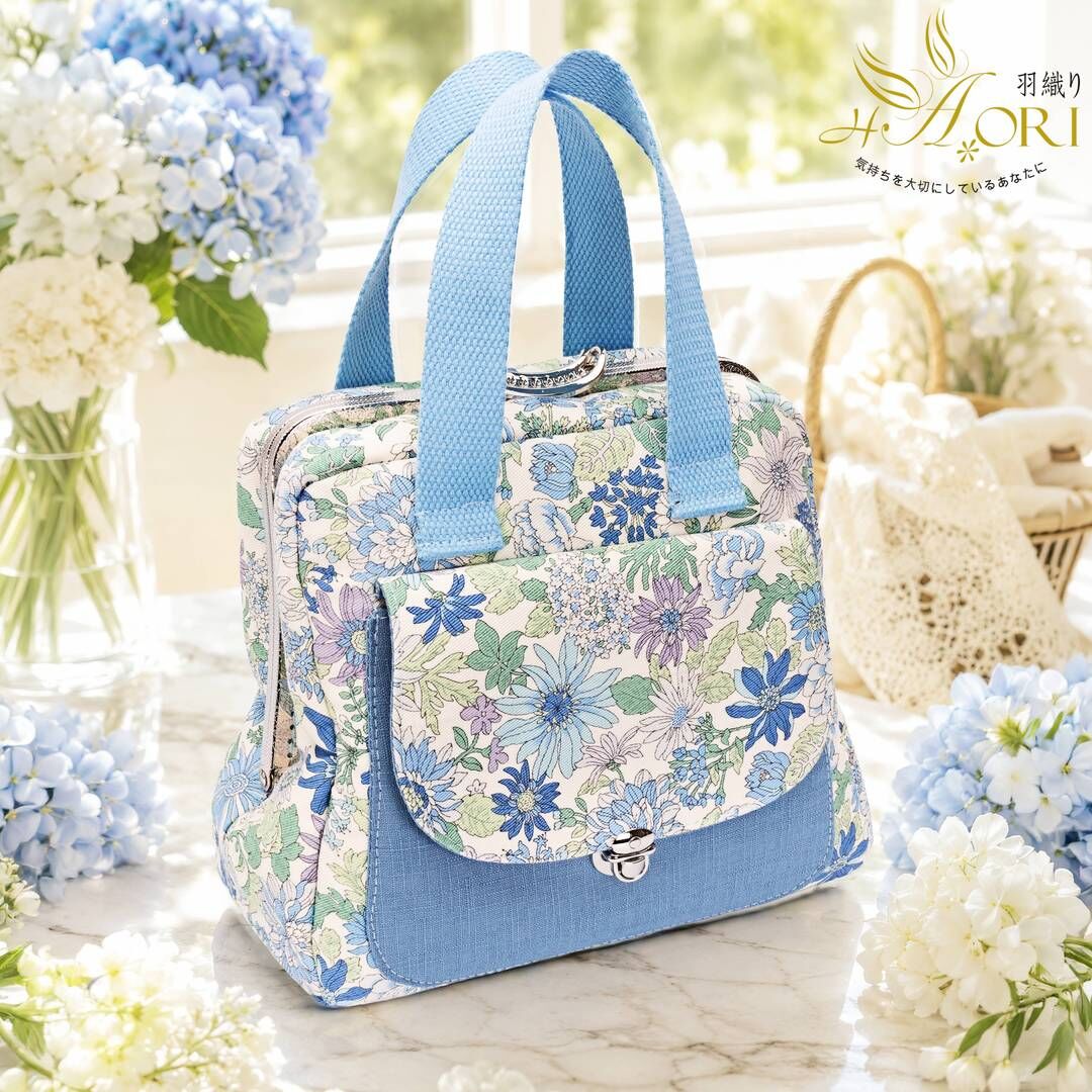 Bell-shaped handheld and crossbody clutch with metal frame [Ready-made bag]